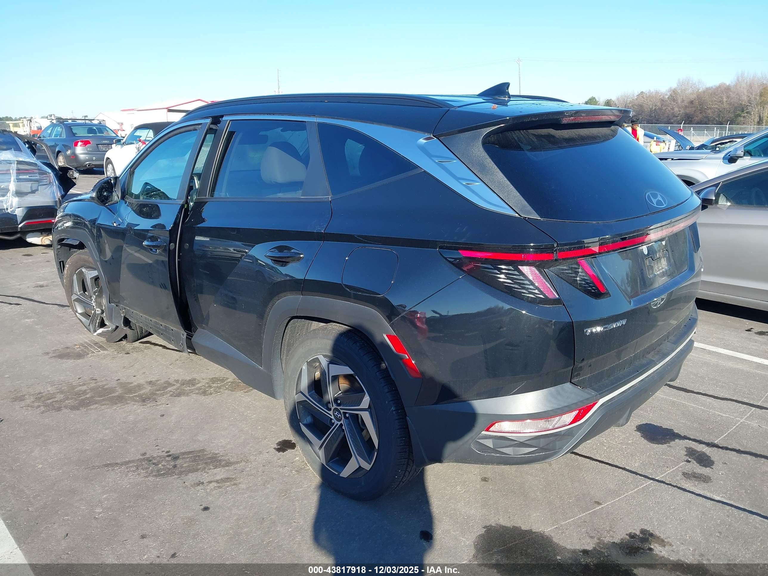 HYUNDAI TUCSON image 3