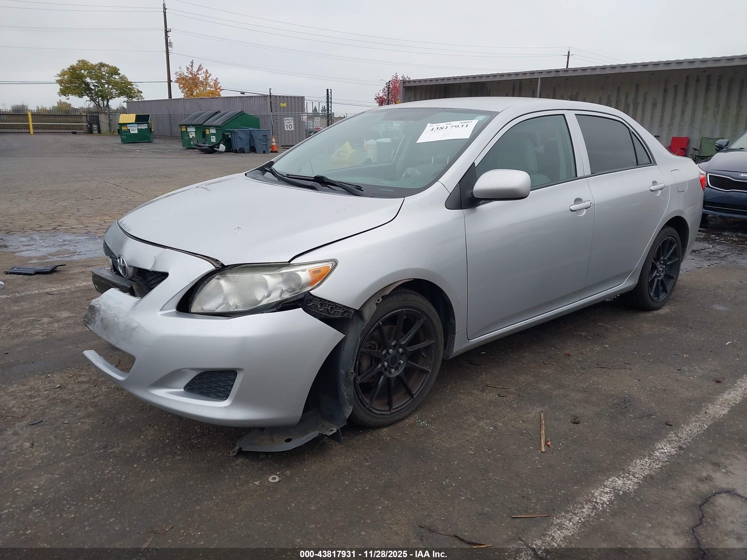 TOYOTA COROLLA image 2