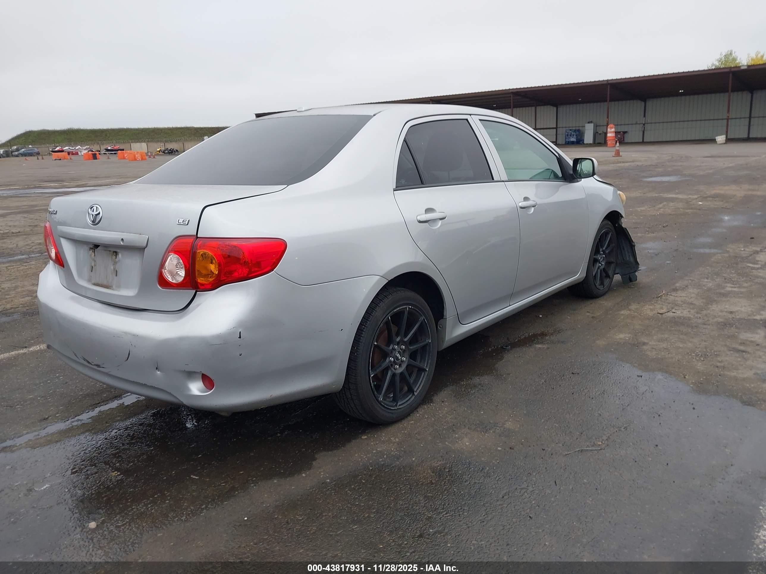 TOYOTA COROLLA image 4
