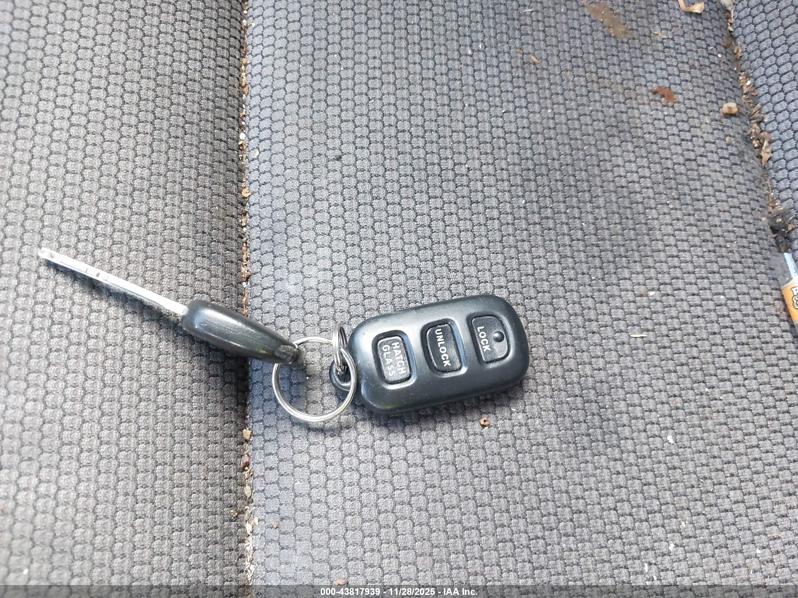 TOYOTA MATRIX image 11