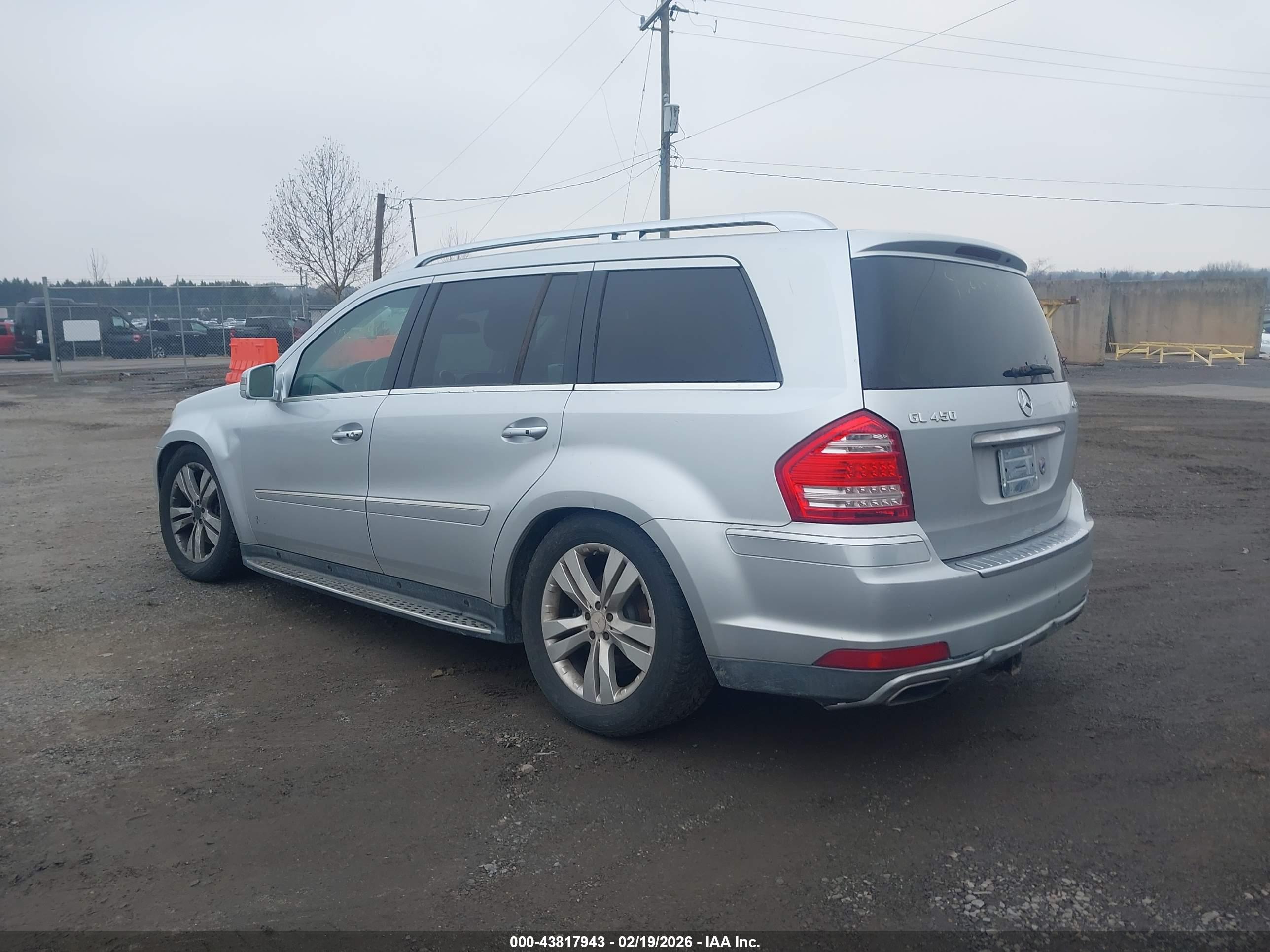 MERCEDES-BENZ GL image 3