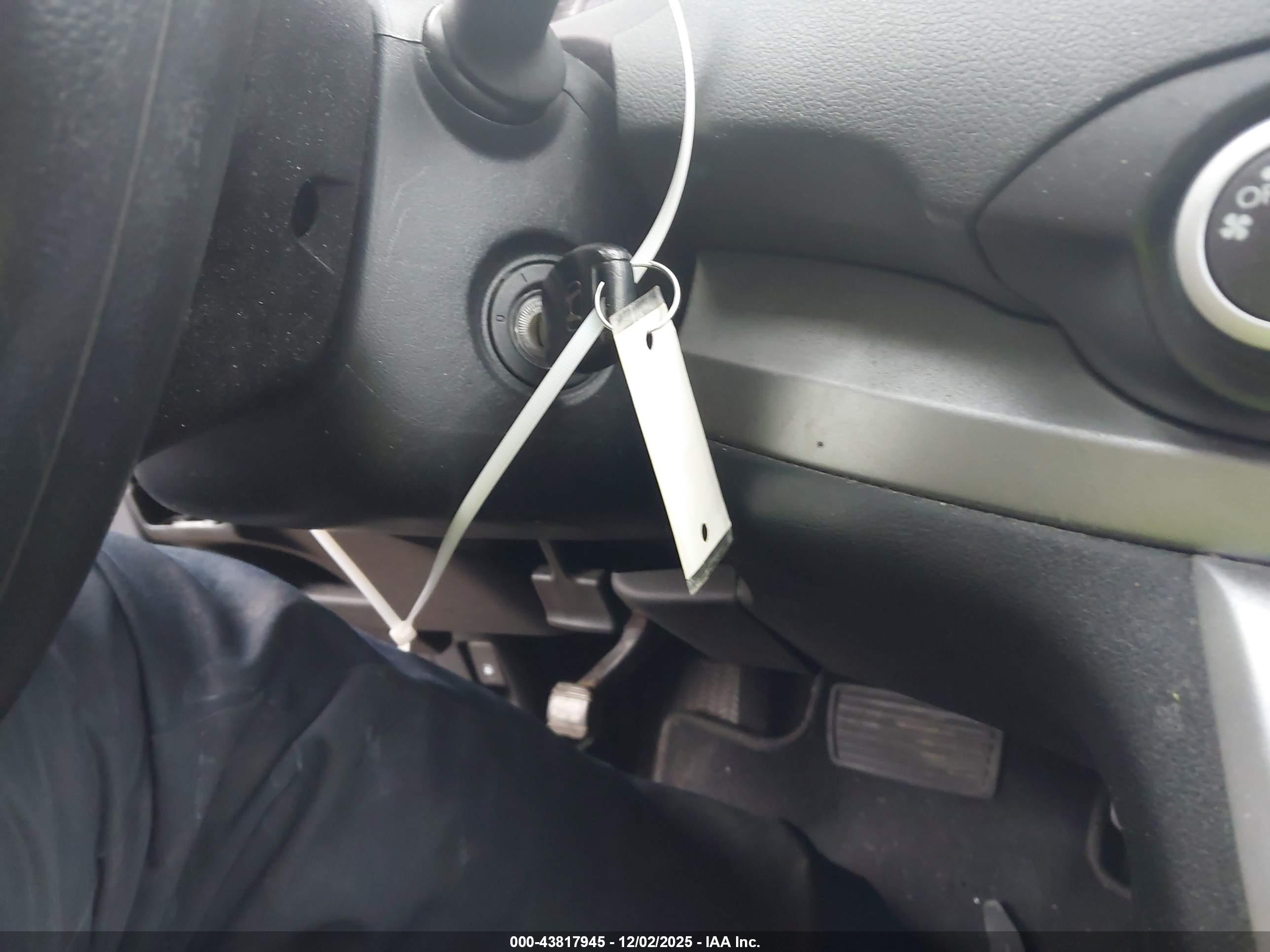 HONDA CR-V image 11