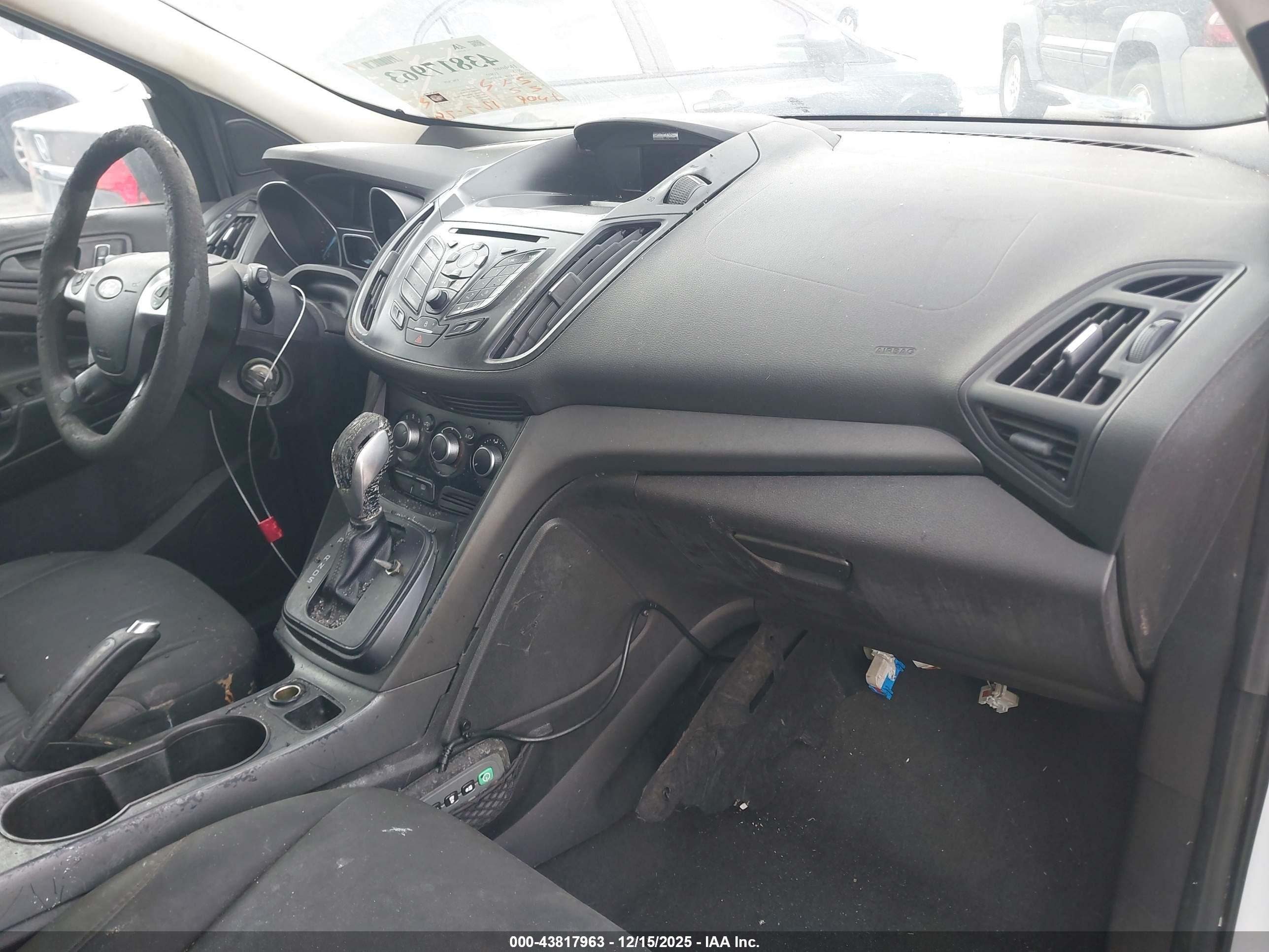 FORD ESCAPE image 5