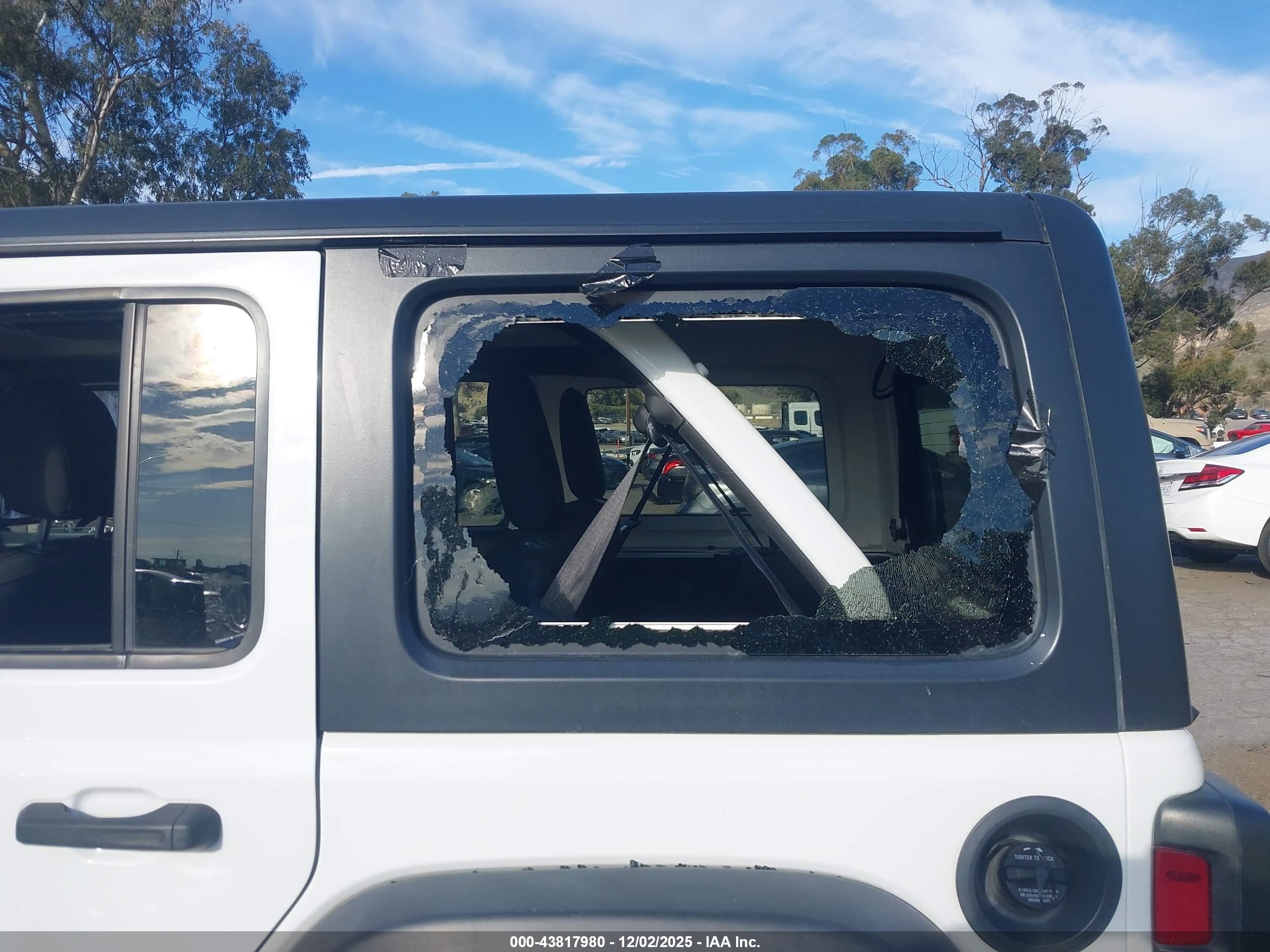 JEEP WRANGLER image 6