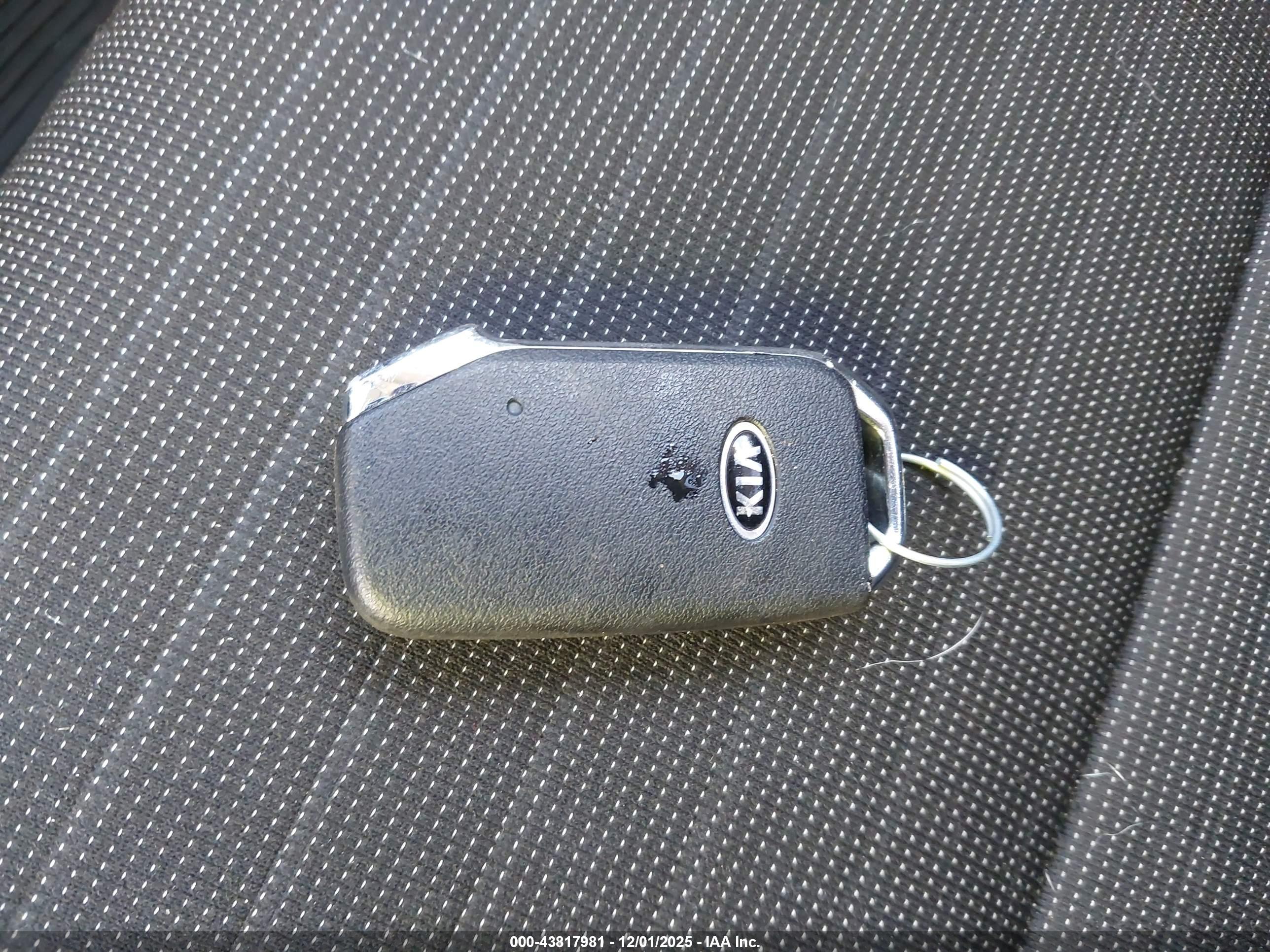 KIA SPORTAGE image 11