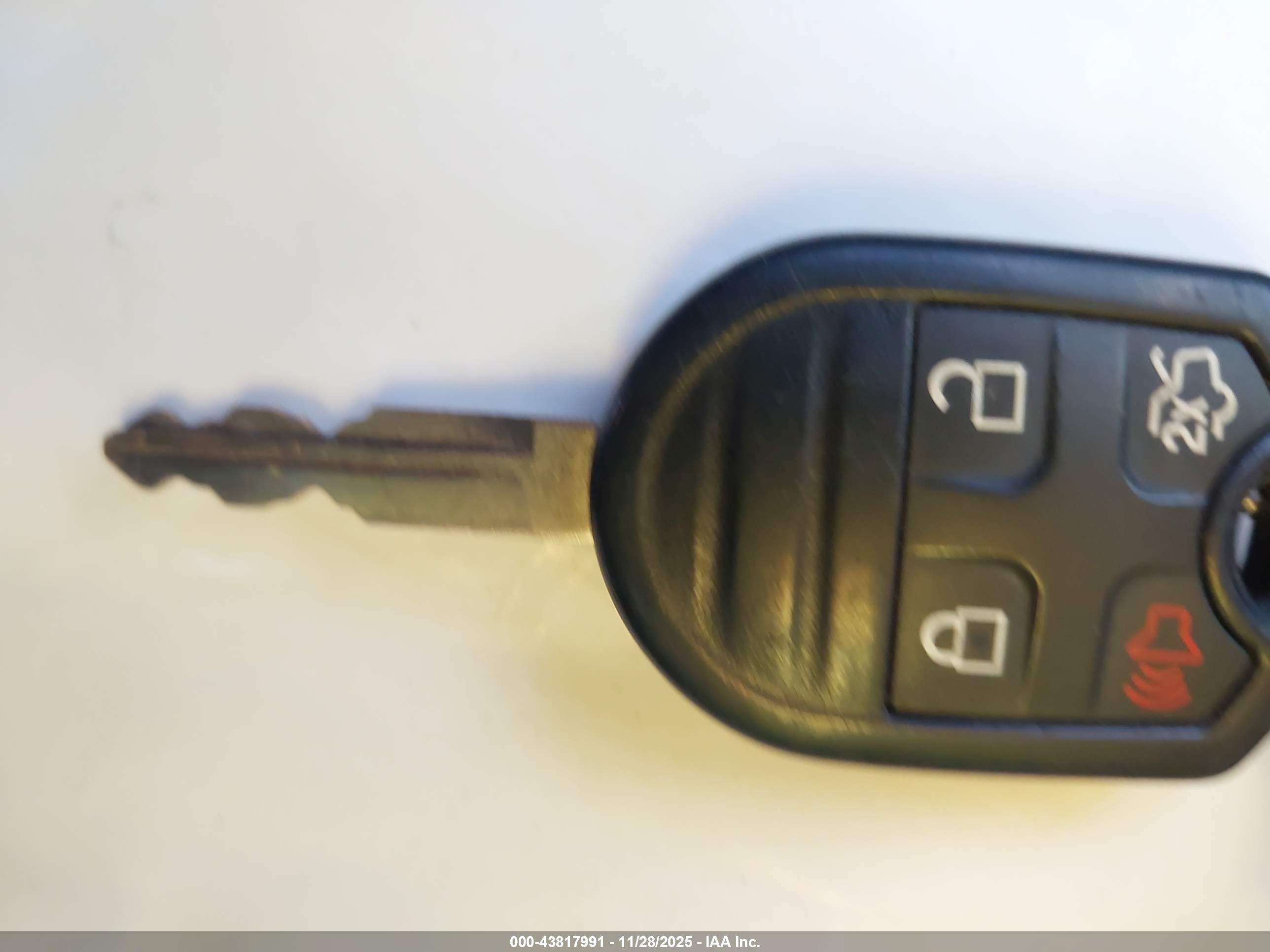 FORD FLEX image 11