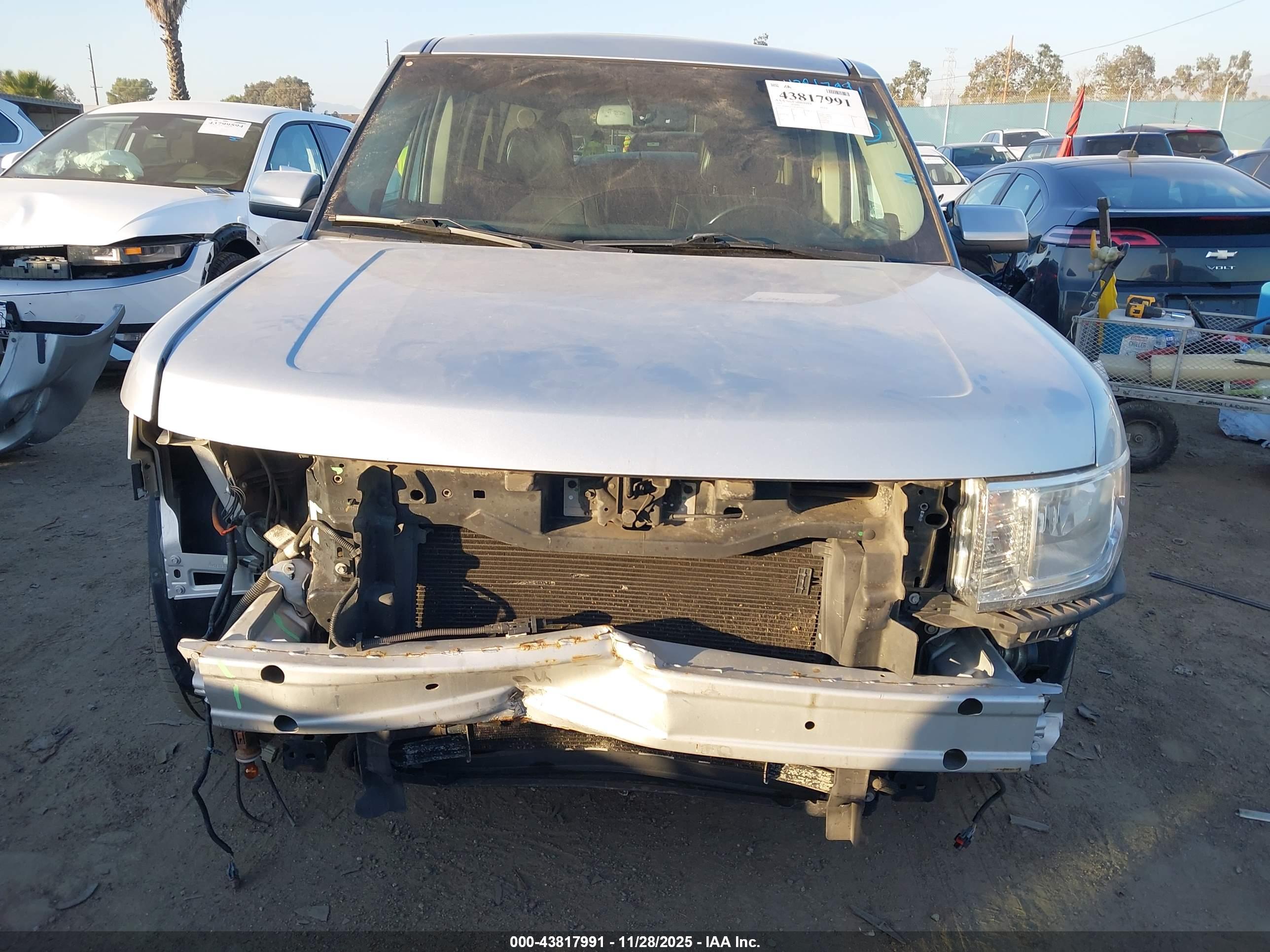 FORD FLEX image 6