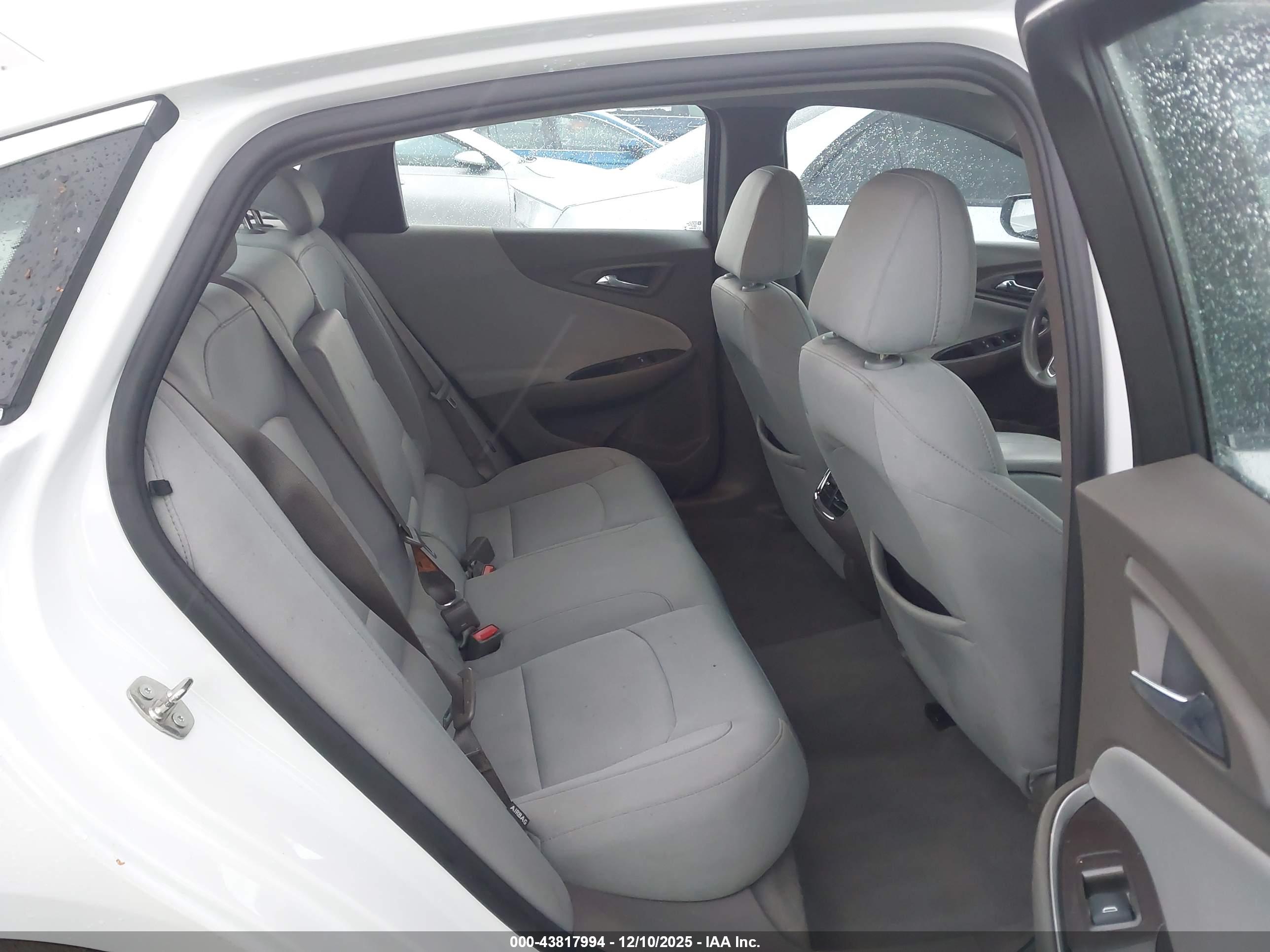 CHEVROLET MALIBU image 8