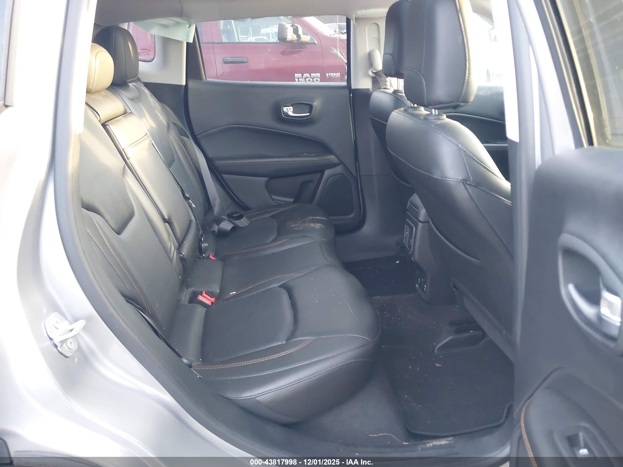 JEEP COMPASS image 8