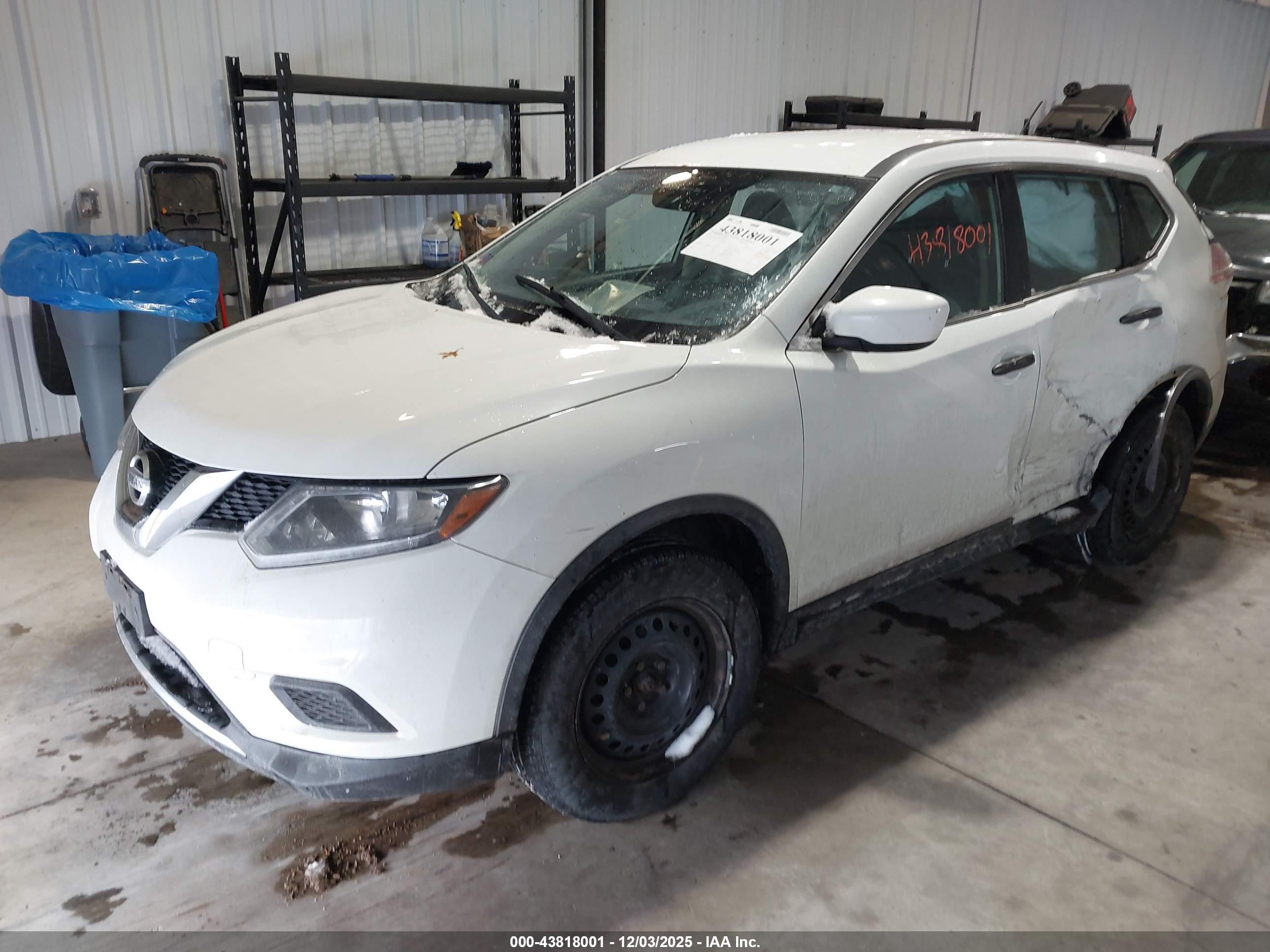 NISSAN ROGUE image 2