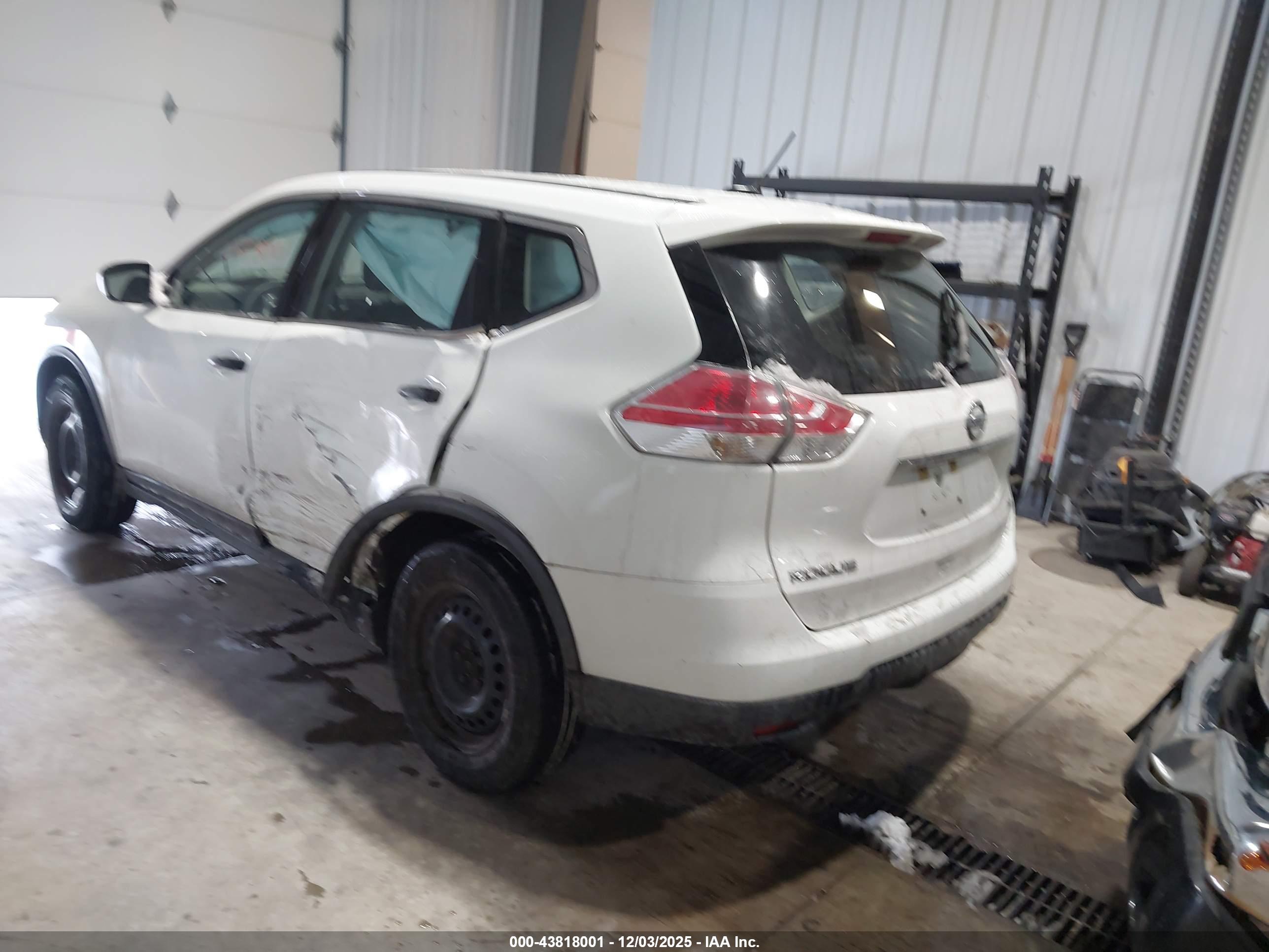 NISSAN ROGUE image 3