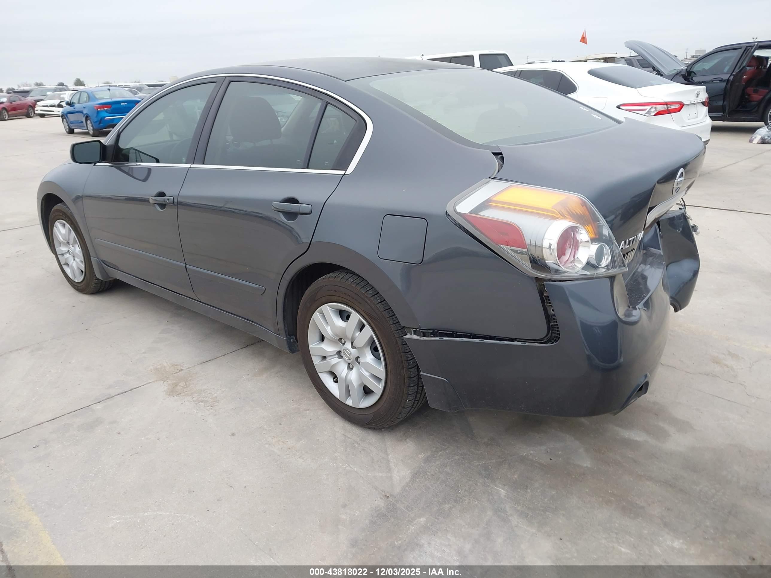 NISSAN ALTIMA image 3