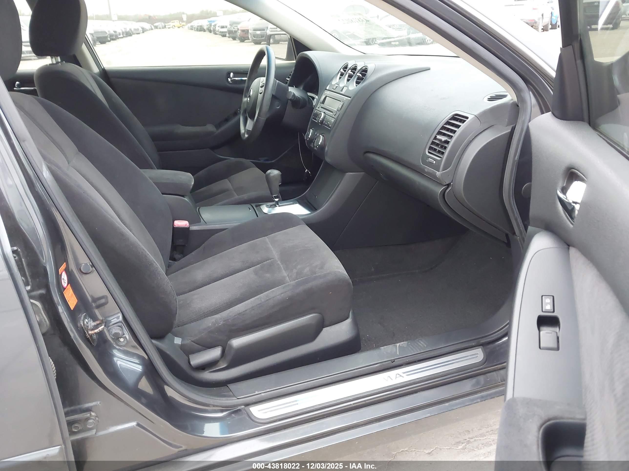 NISSAN ALTIMA image 5