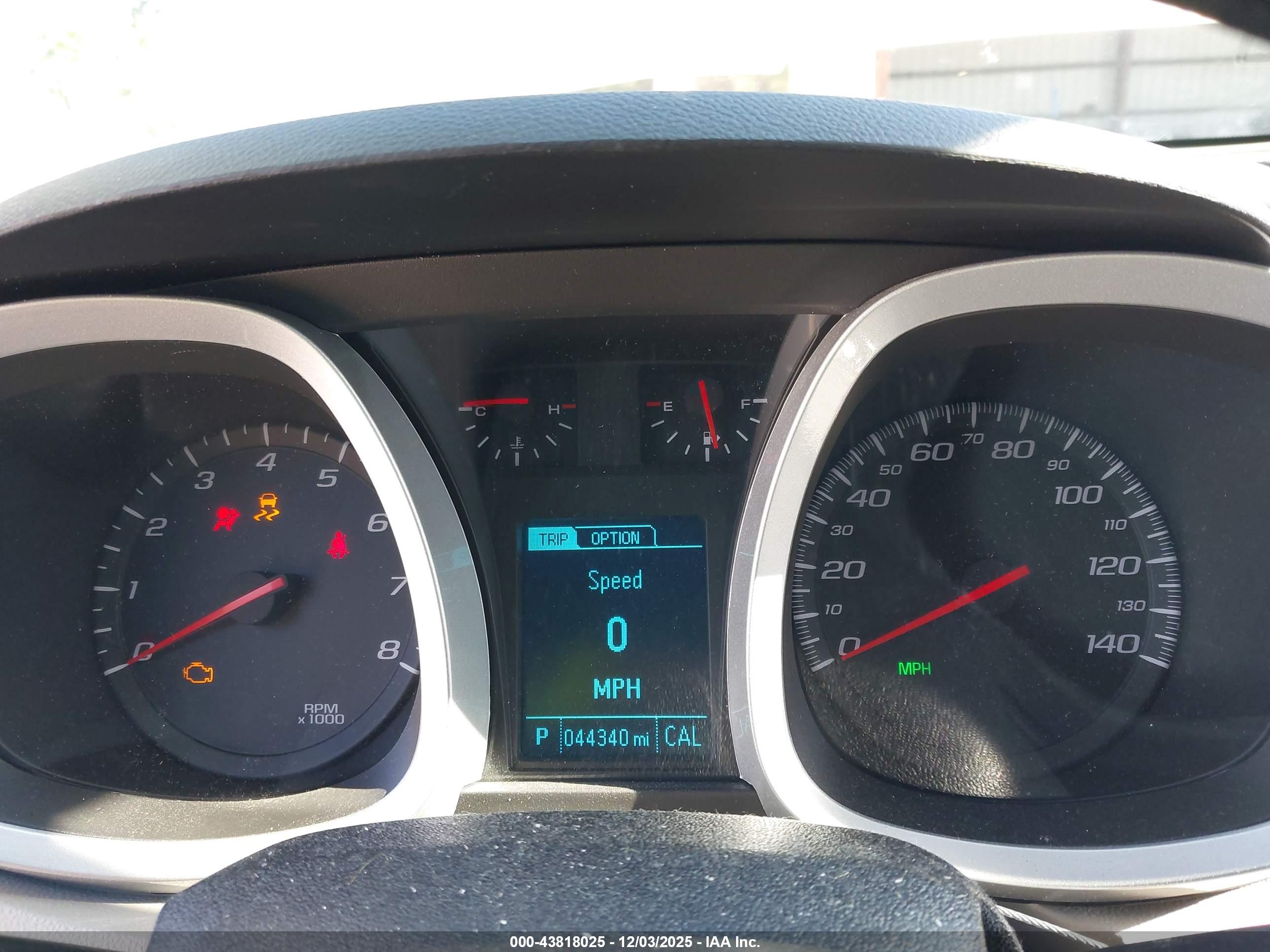 CHEVROLET EQUINOX image 7