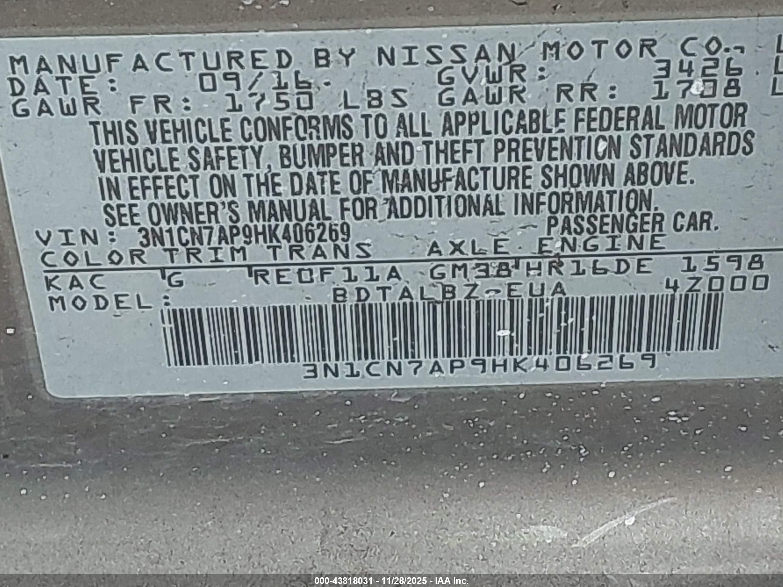 NISSAN VERSA image 9