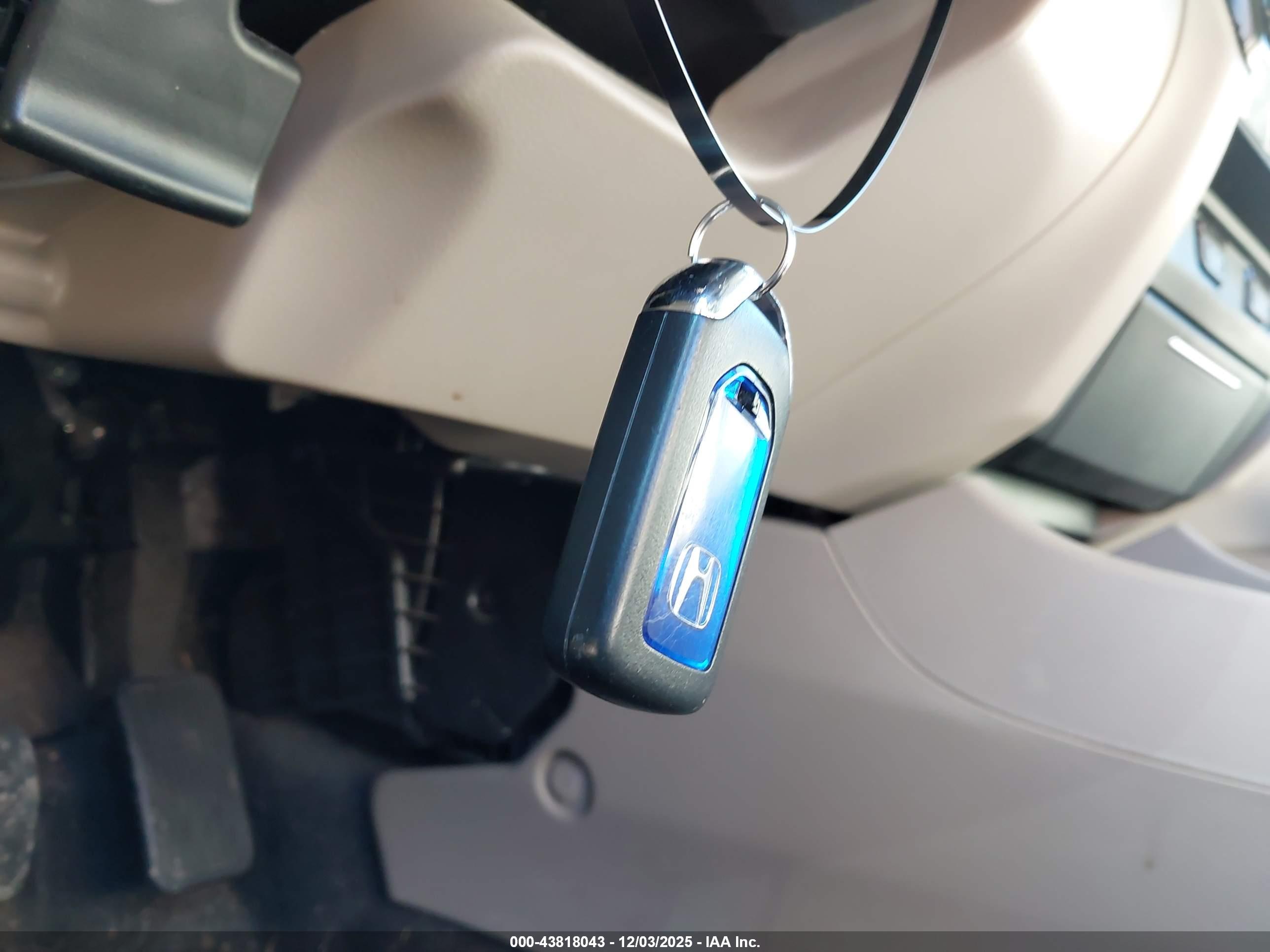 HONDA CIVIC image 11