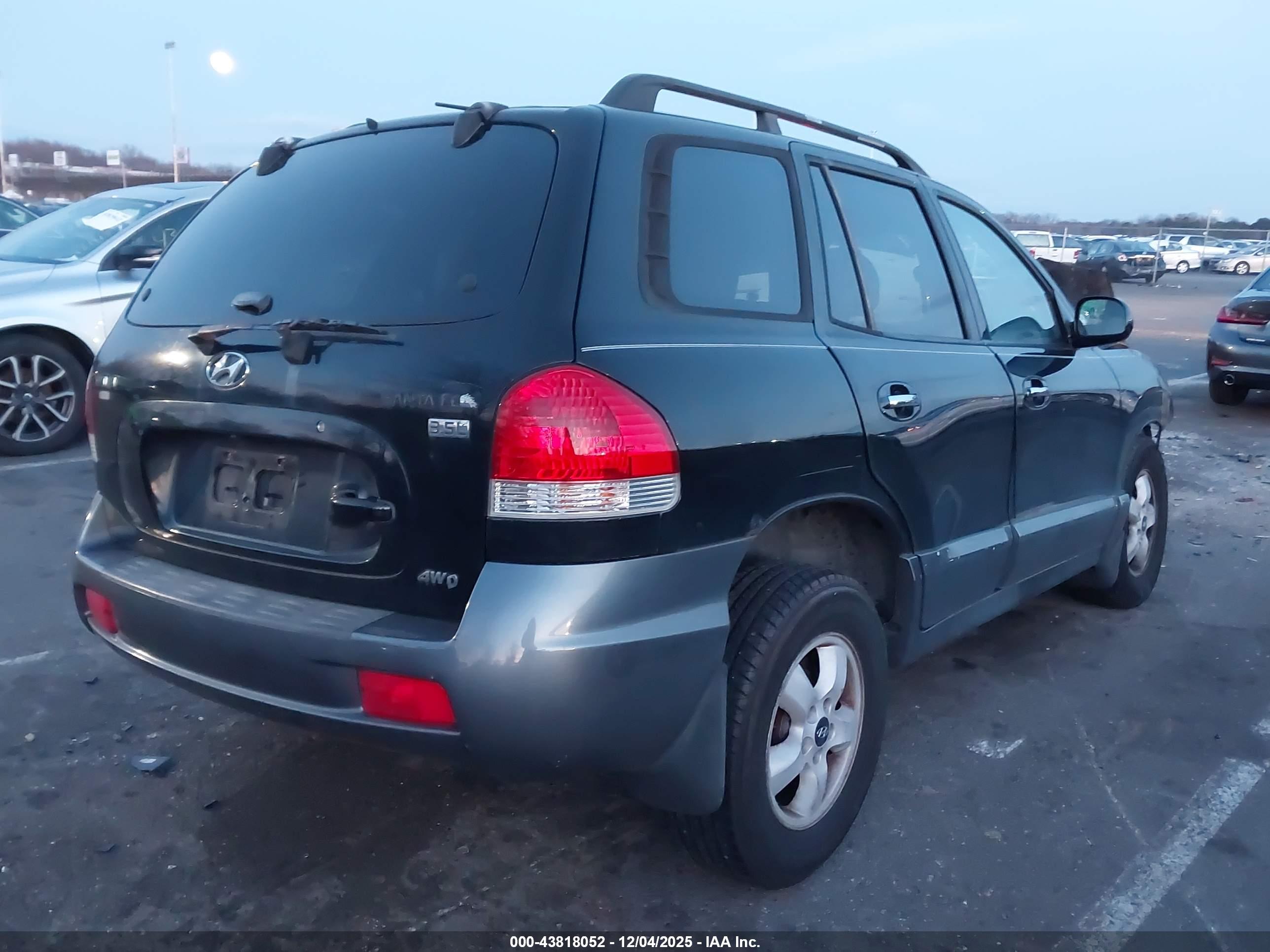 HYUNDAI SANTA image 4