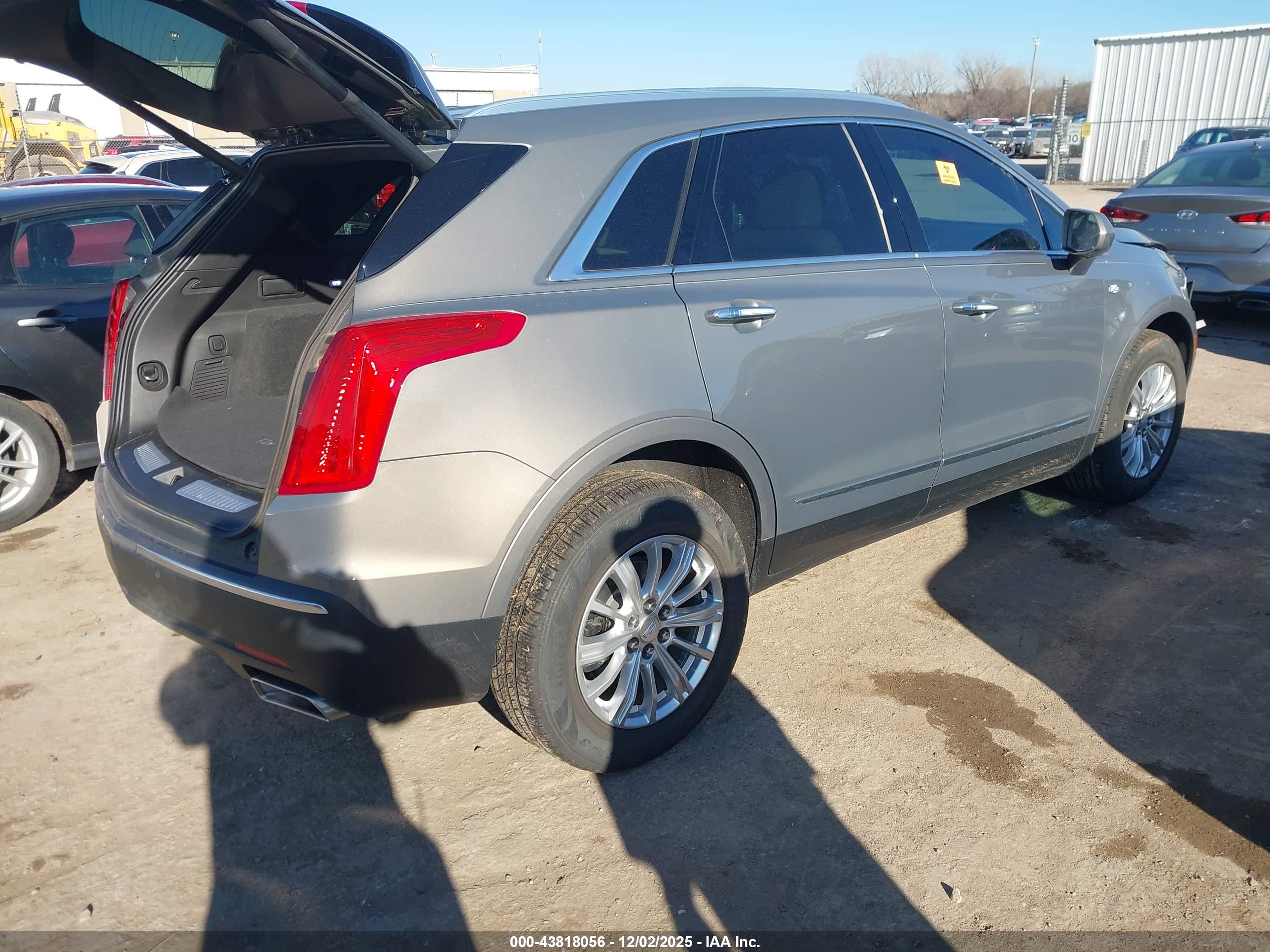 CADILLAC XT5 image 4