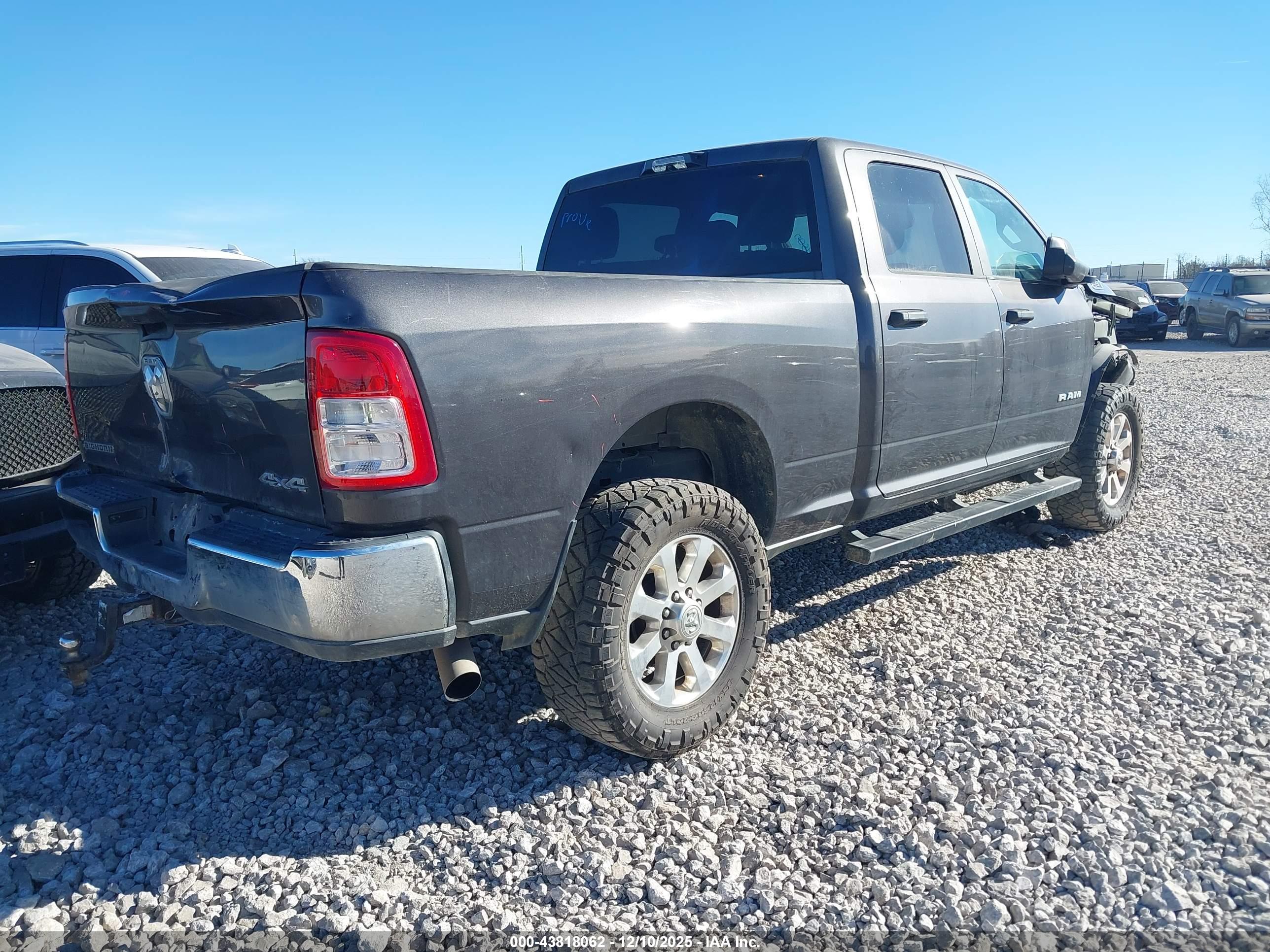 RAM 2500 image 4