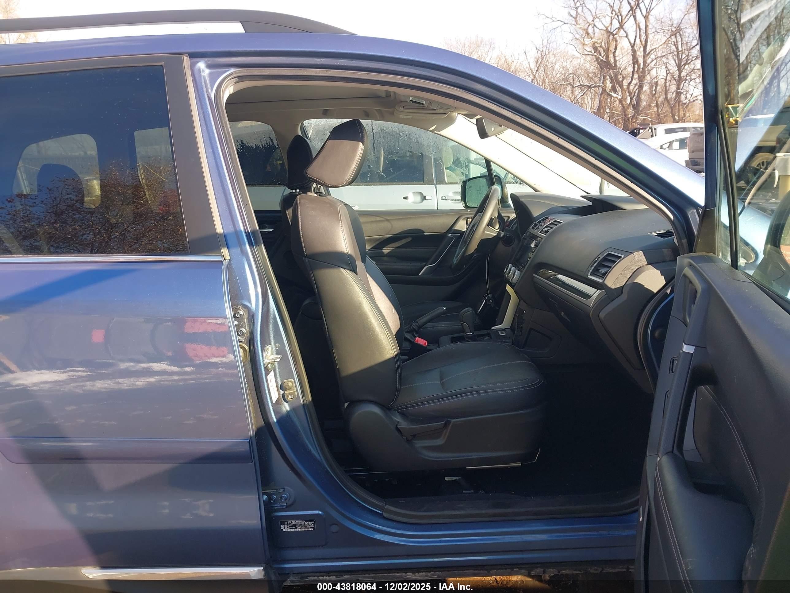 SUBARU FORESTER image 5