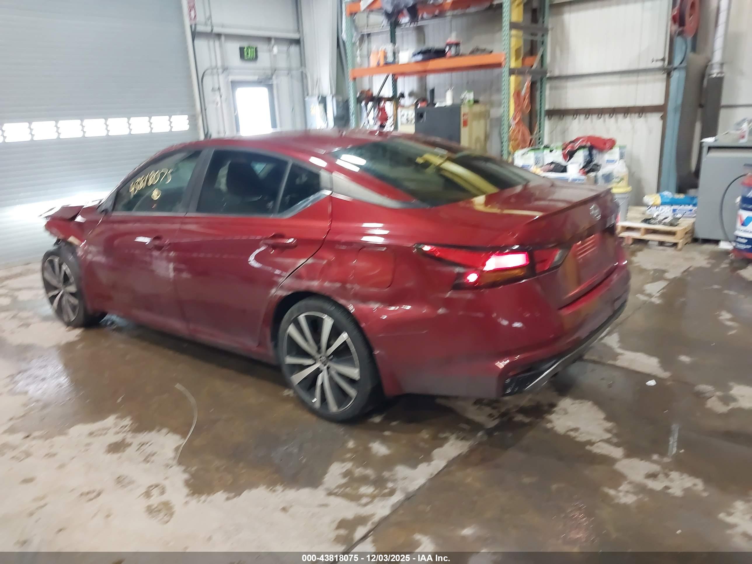 NISSAN ALTIMA image 3