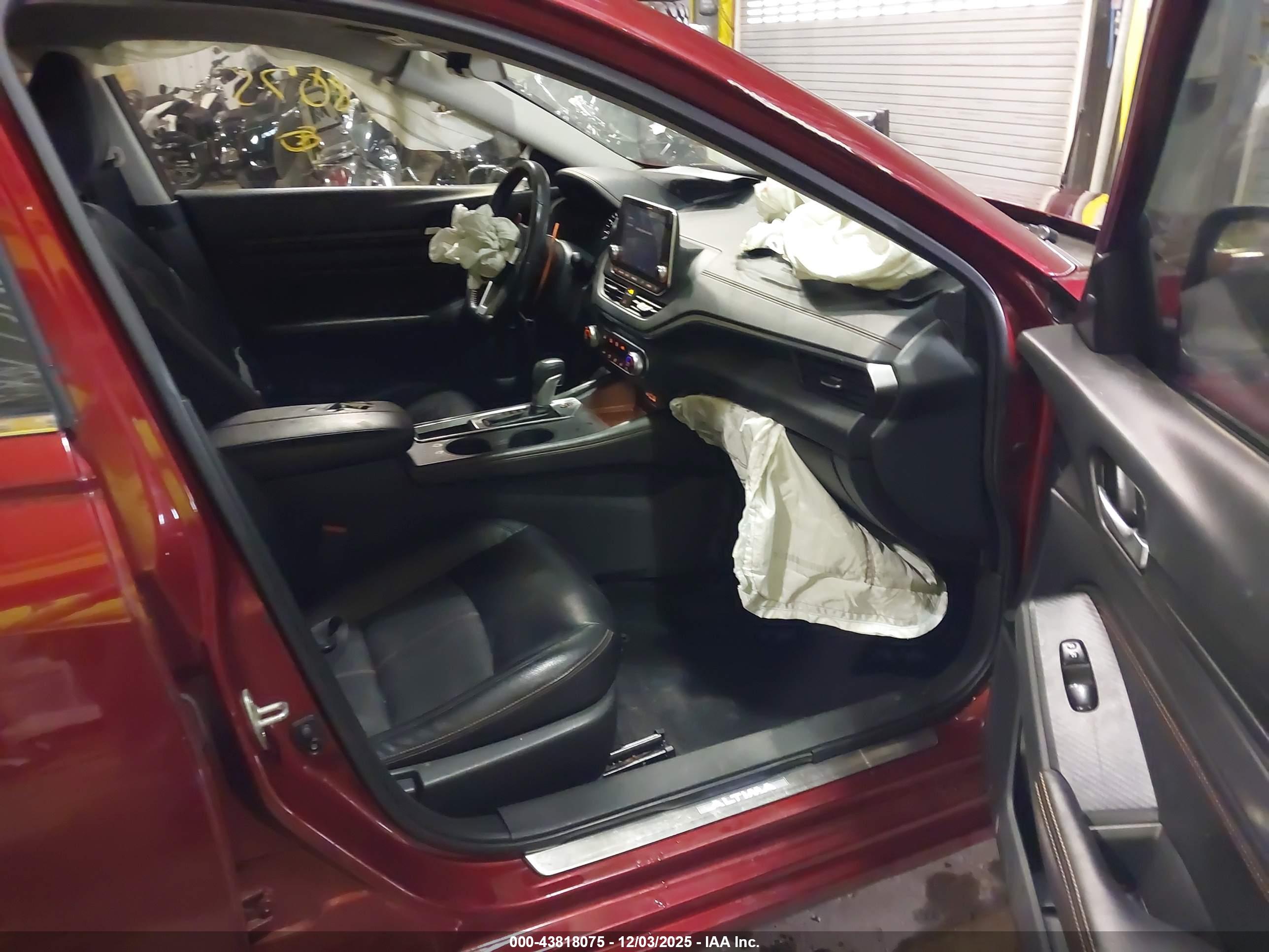 NISSAN ALTIMA image 5