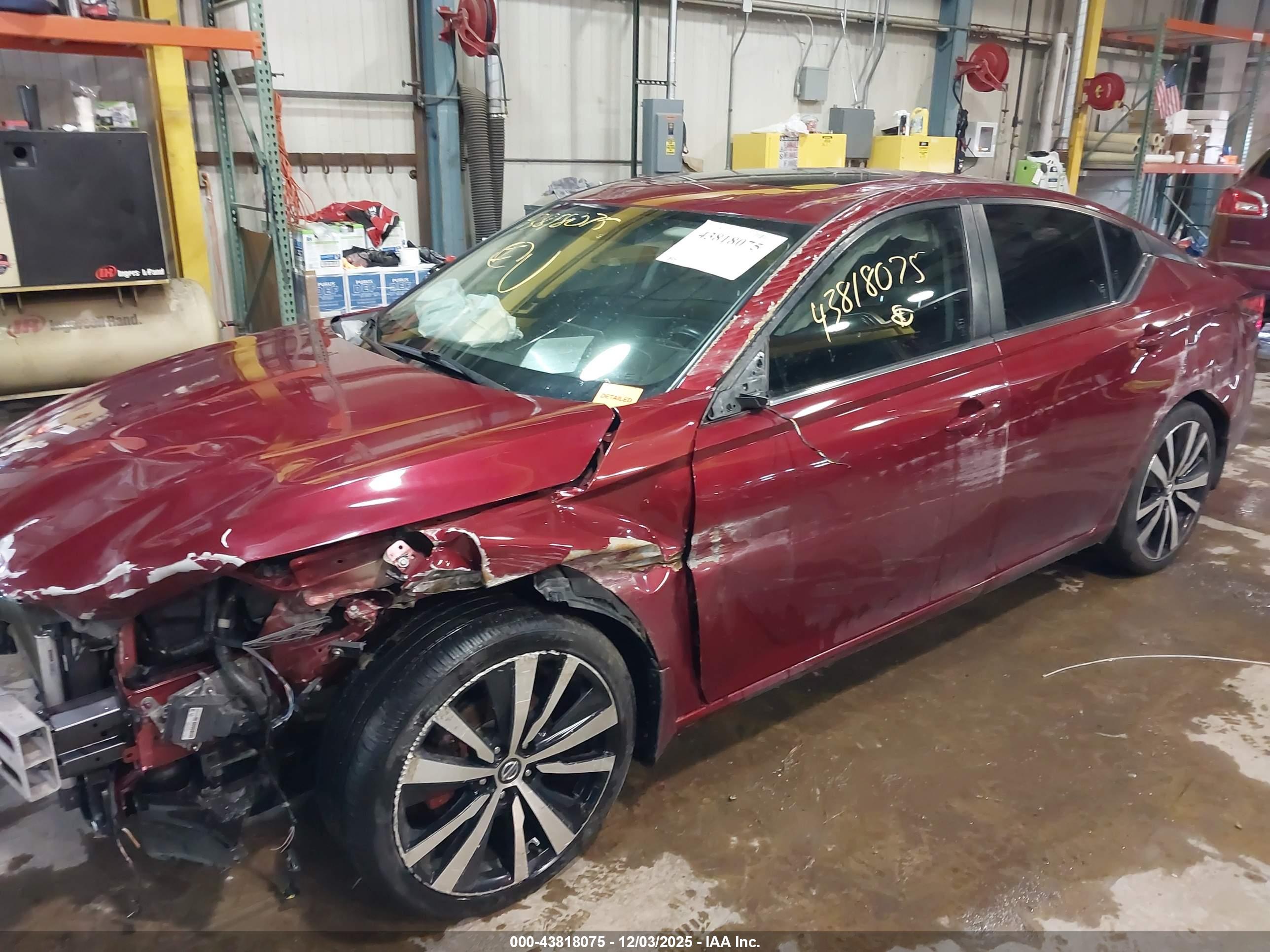 NISSAN ALTIMA image 6