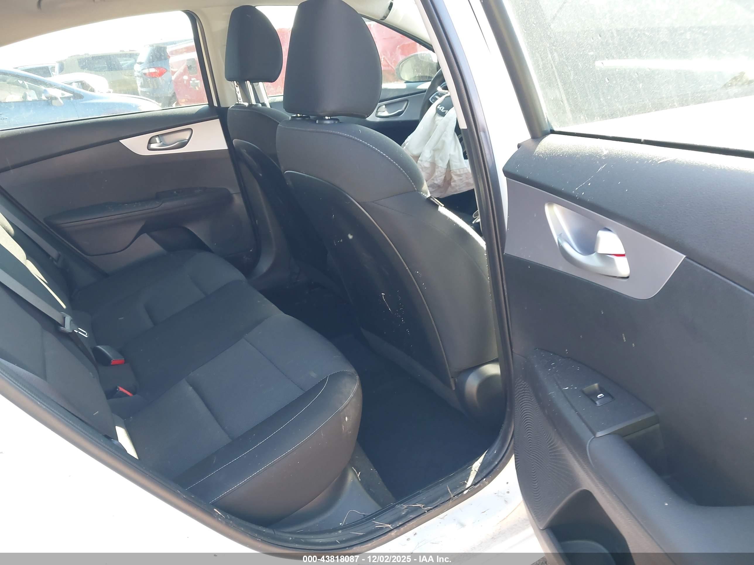 KIA FORTE image 8
