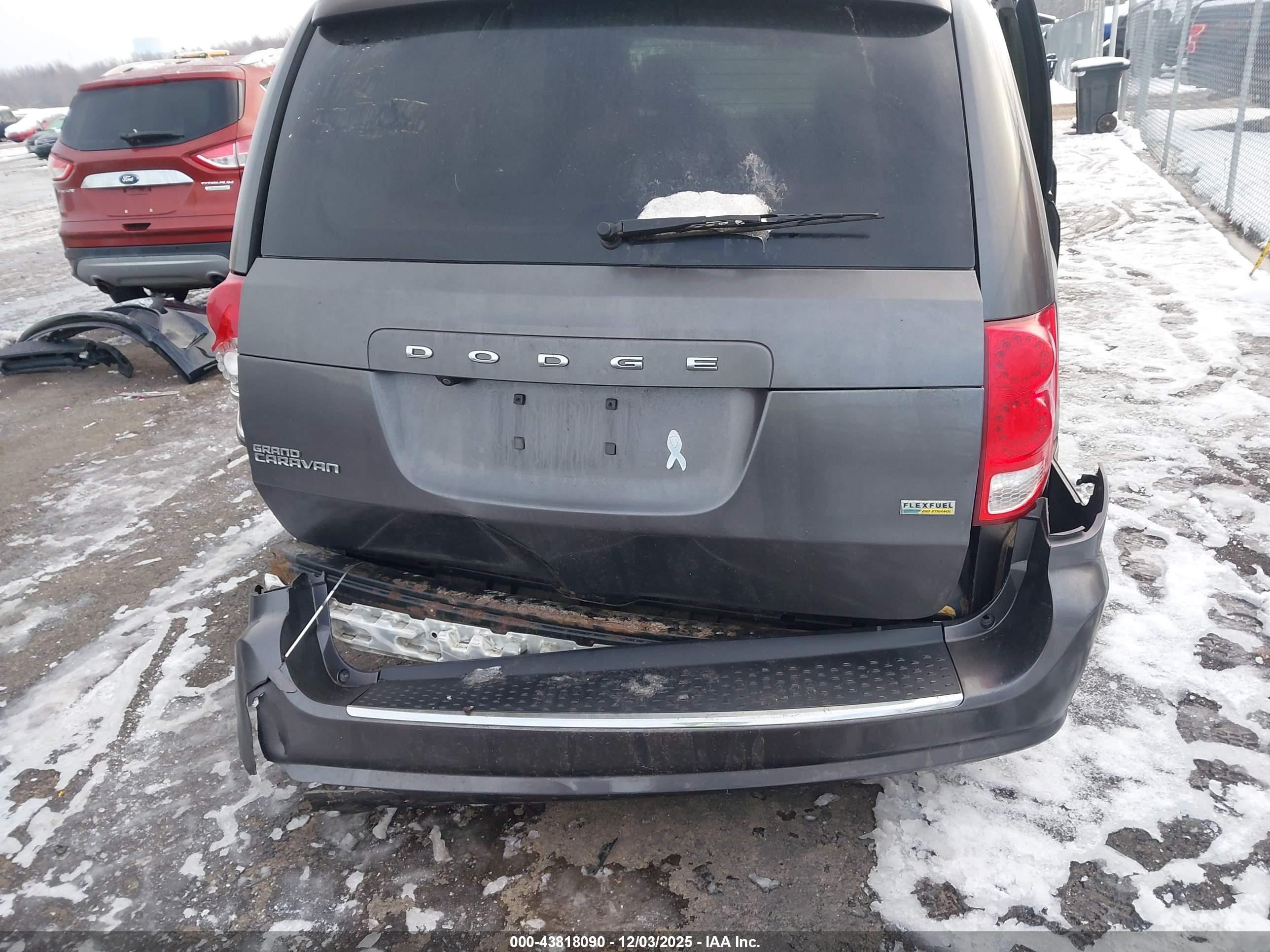 DODGE GRAND image 6