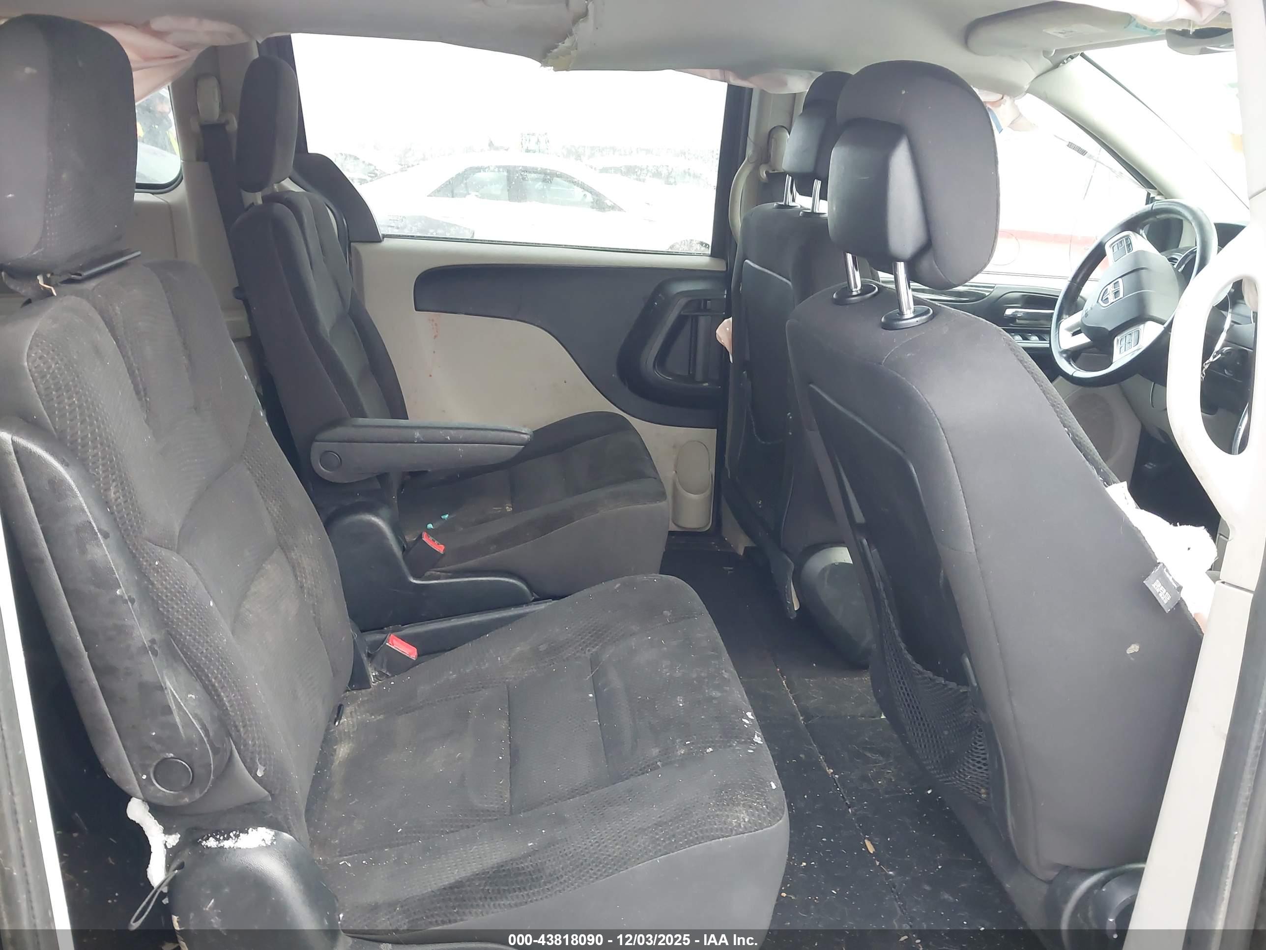 DODGE GRAND image 8