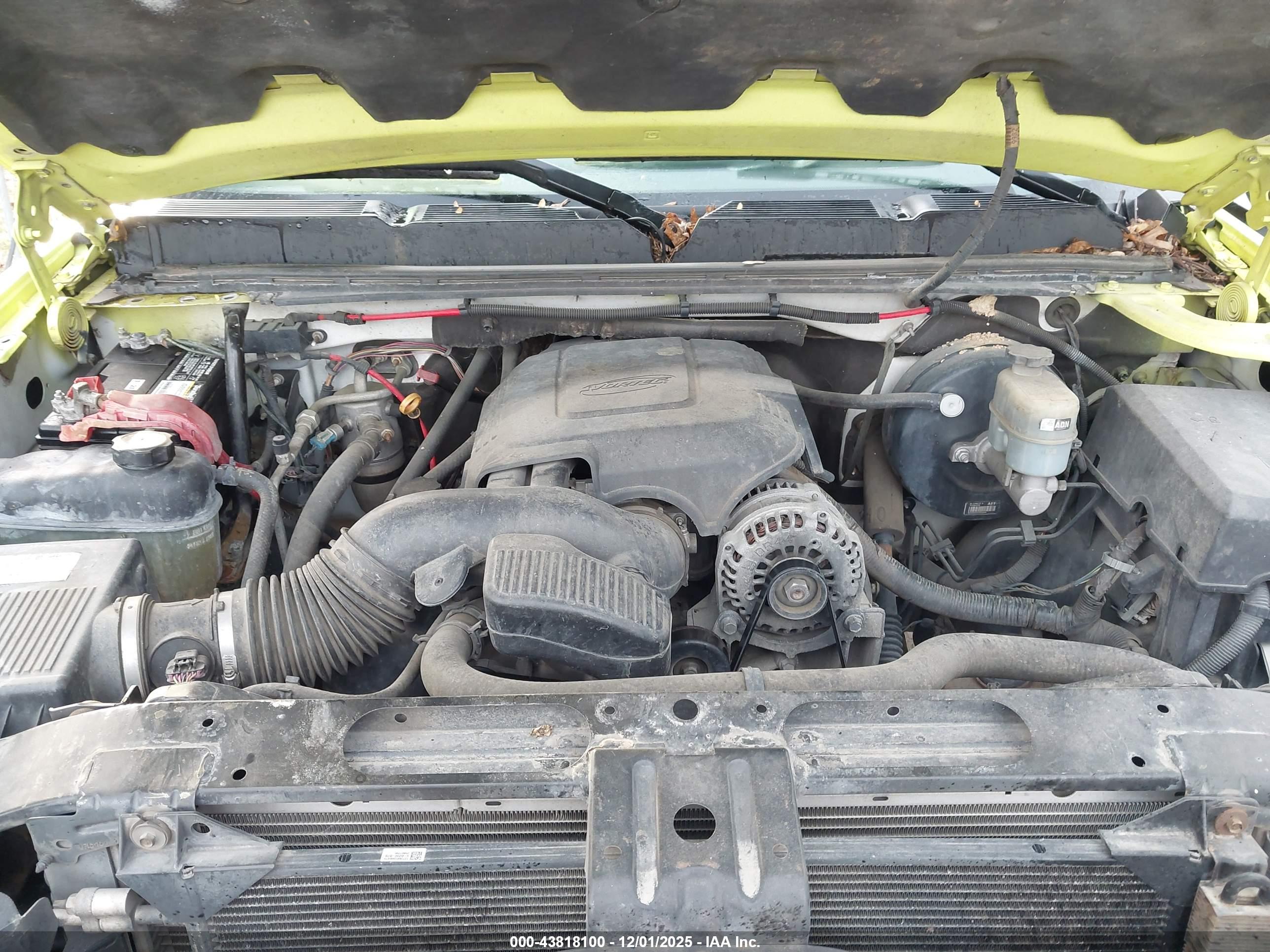CHEVROLET SILVERADO image 10