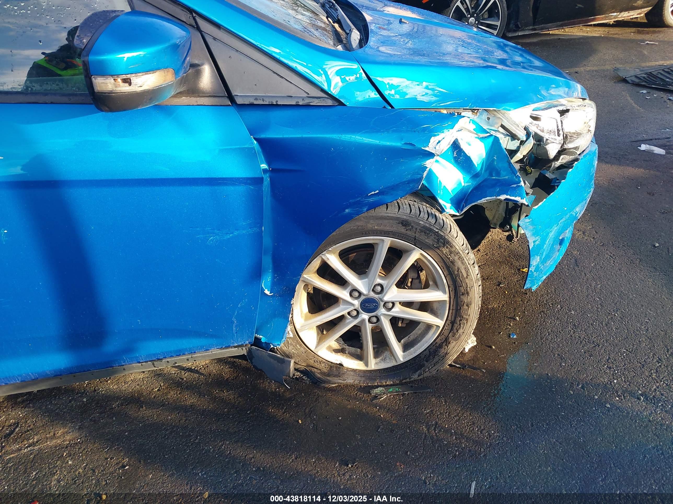 FORD FOCUS image 6