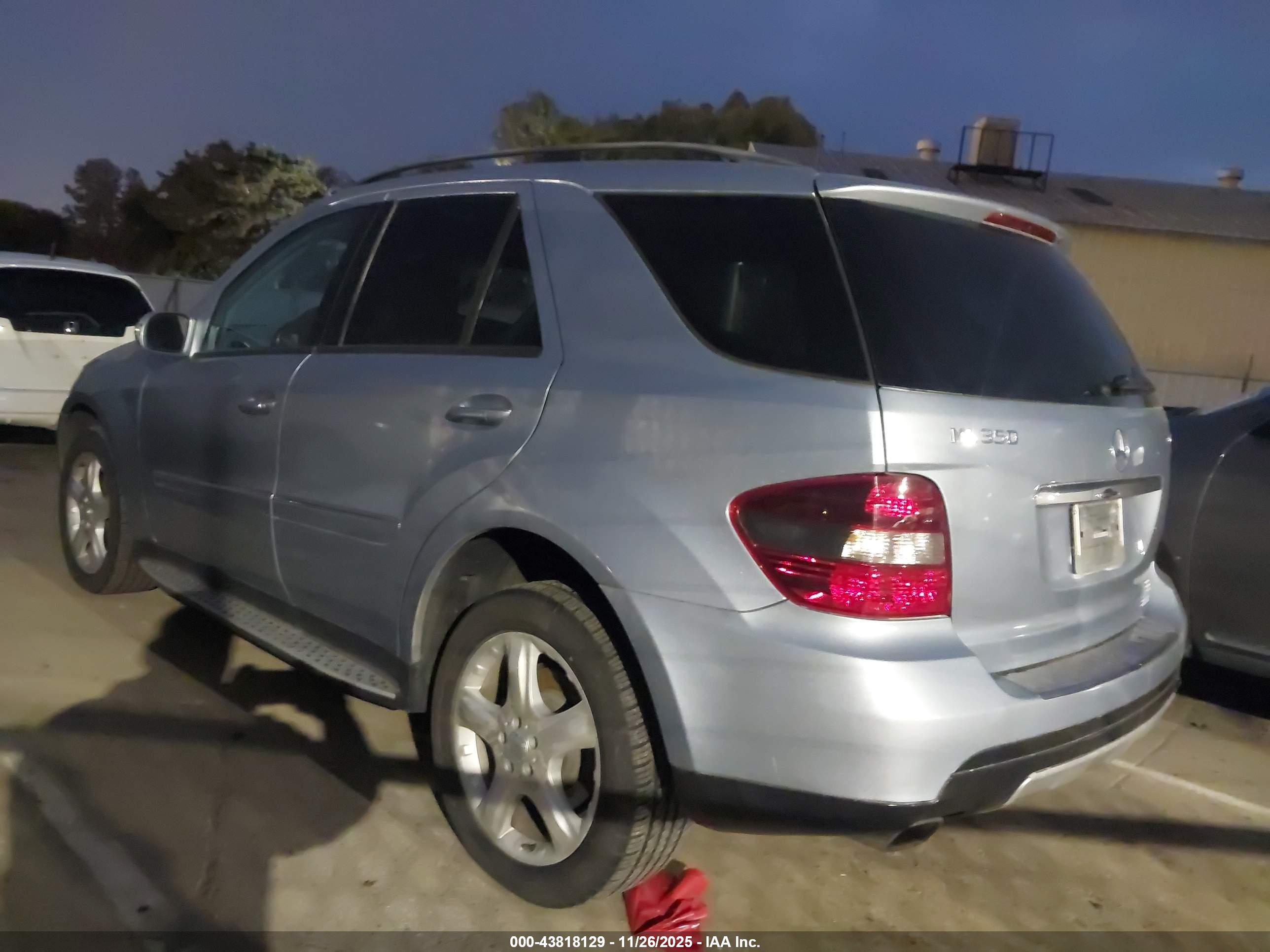 MERCEDES-BENZ ML image 3