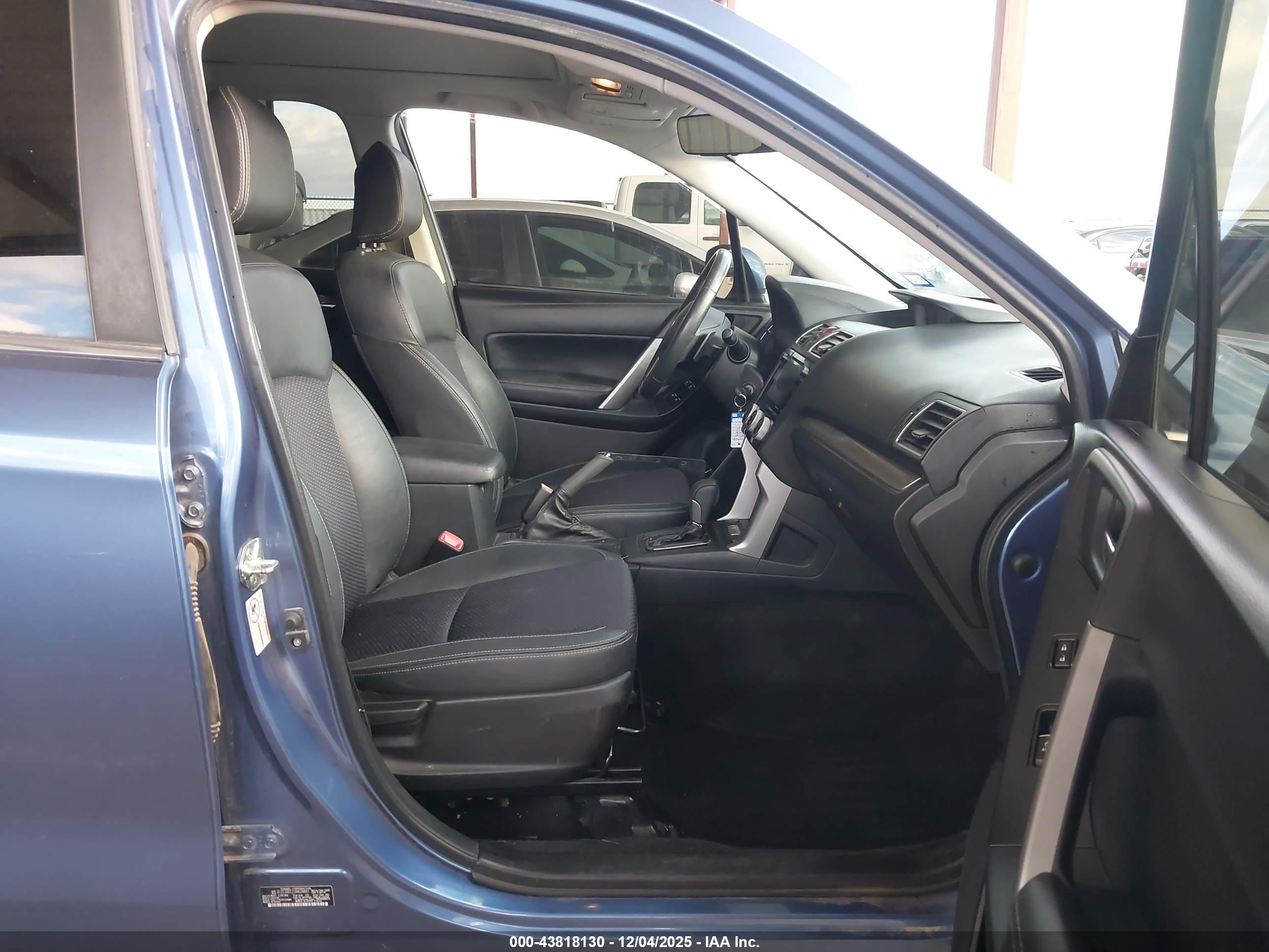 SUBARU FORESTER image 5