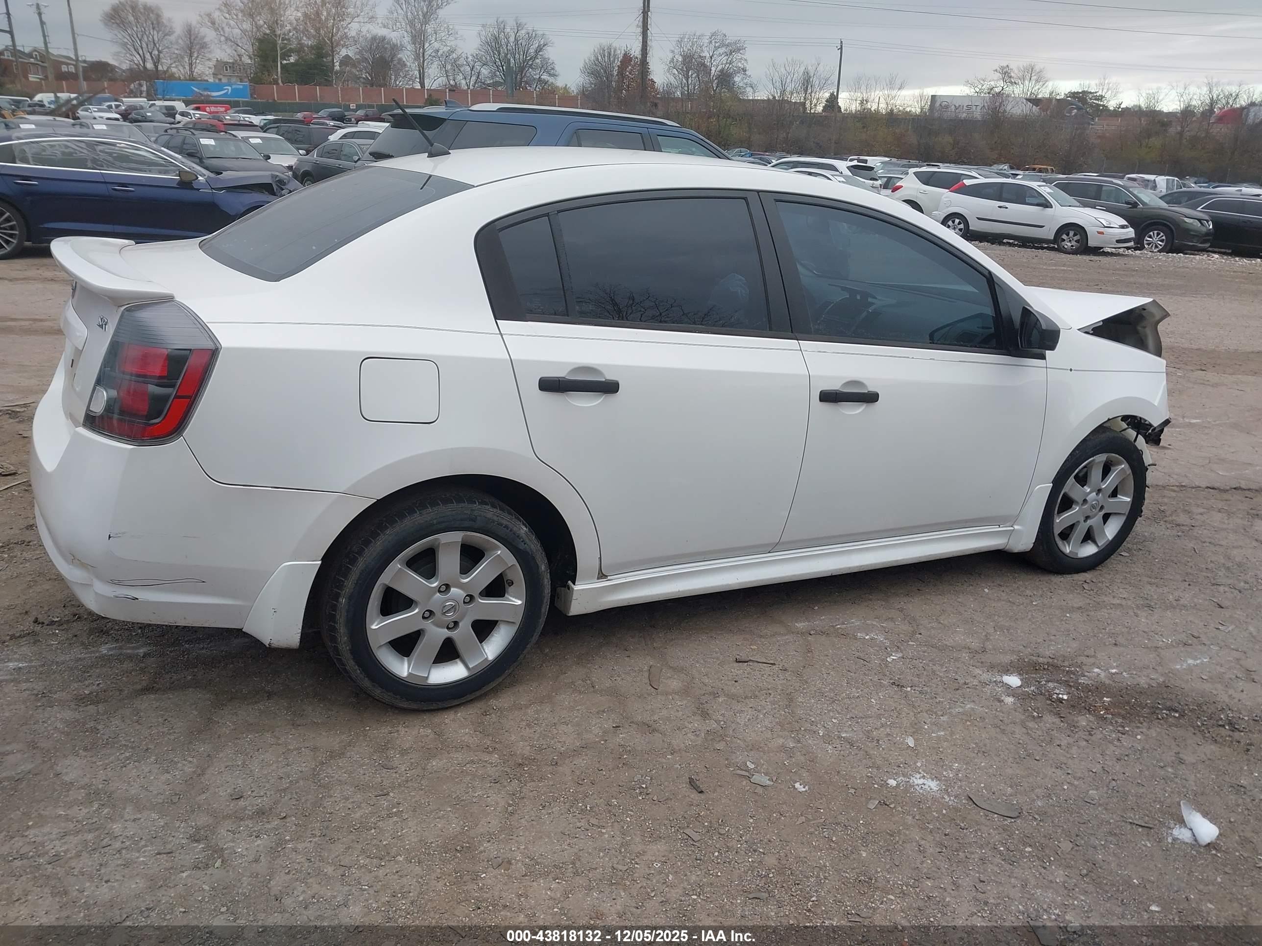 NISSAN SENTRA image 4