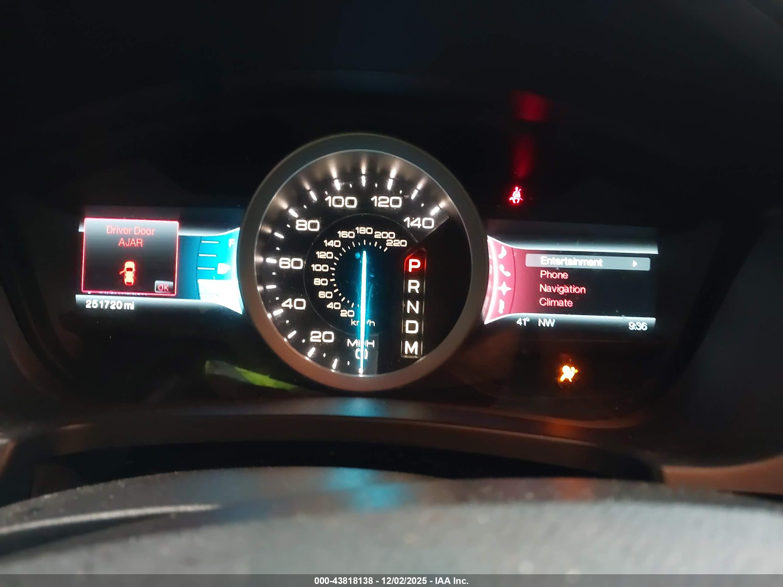 FORD EXPLORER image 7