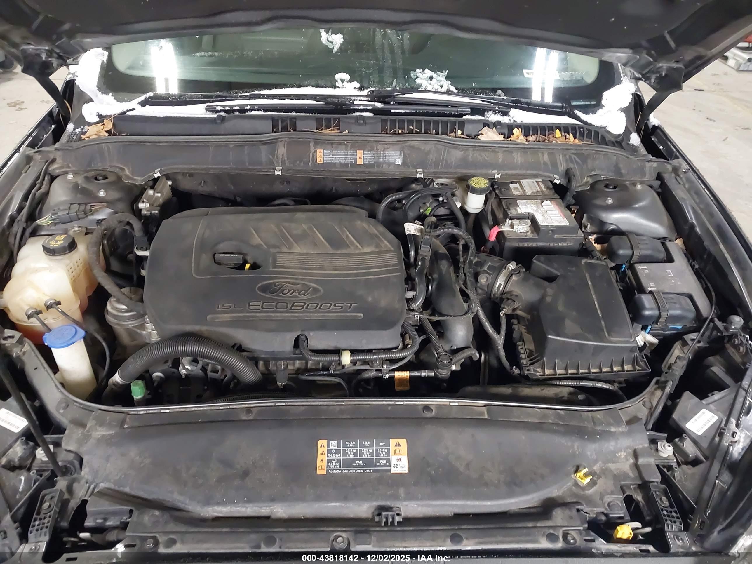 FORD FUSION image 10