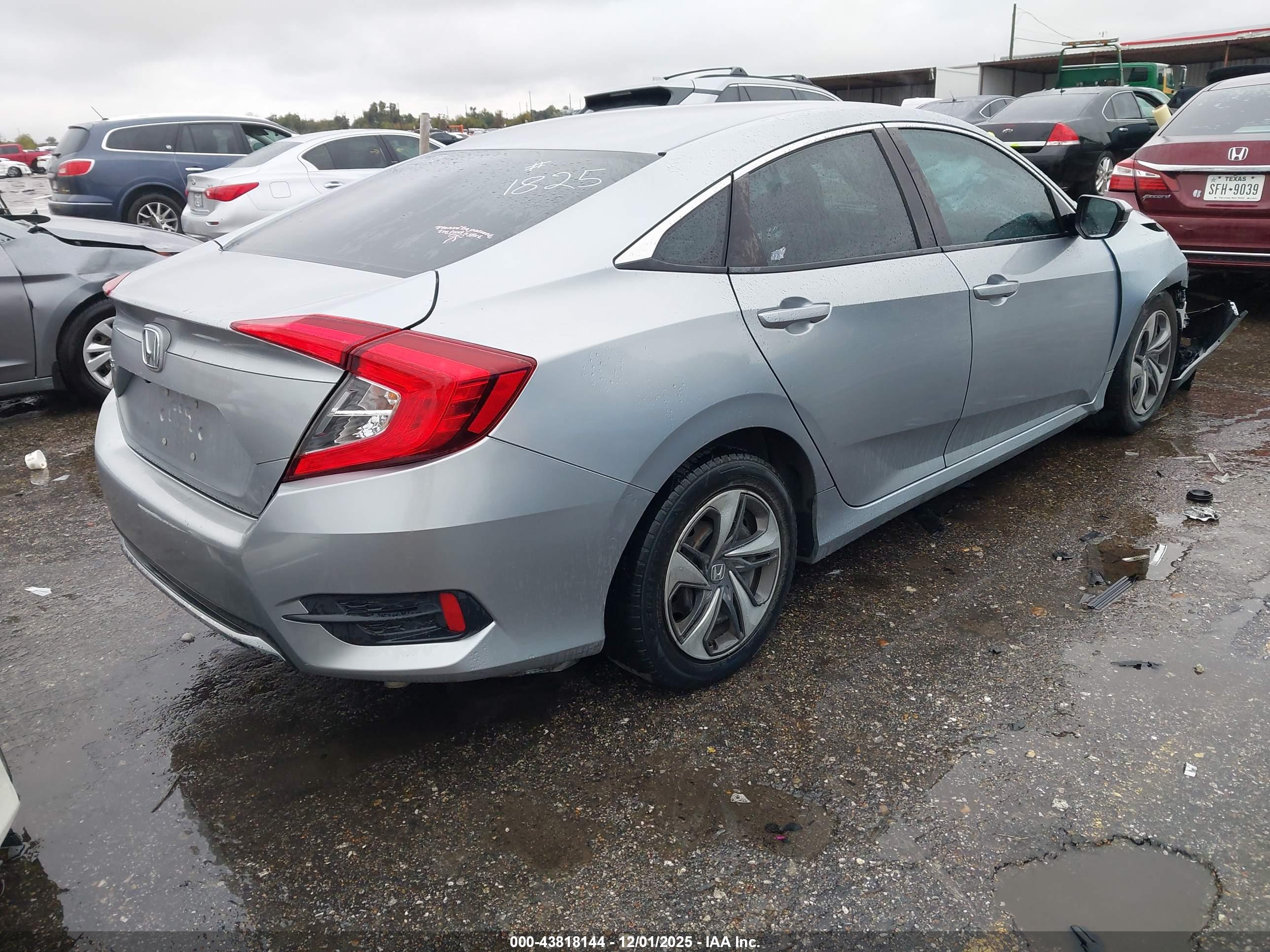 HONDA CIVIC image 4