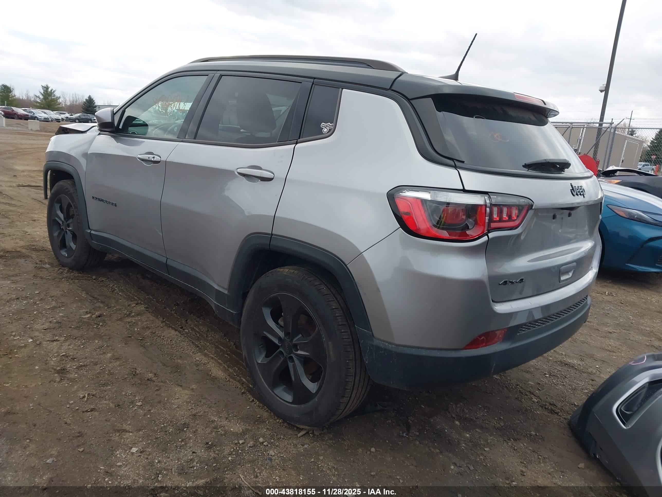 JEEP COMPASS image 3