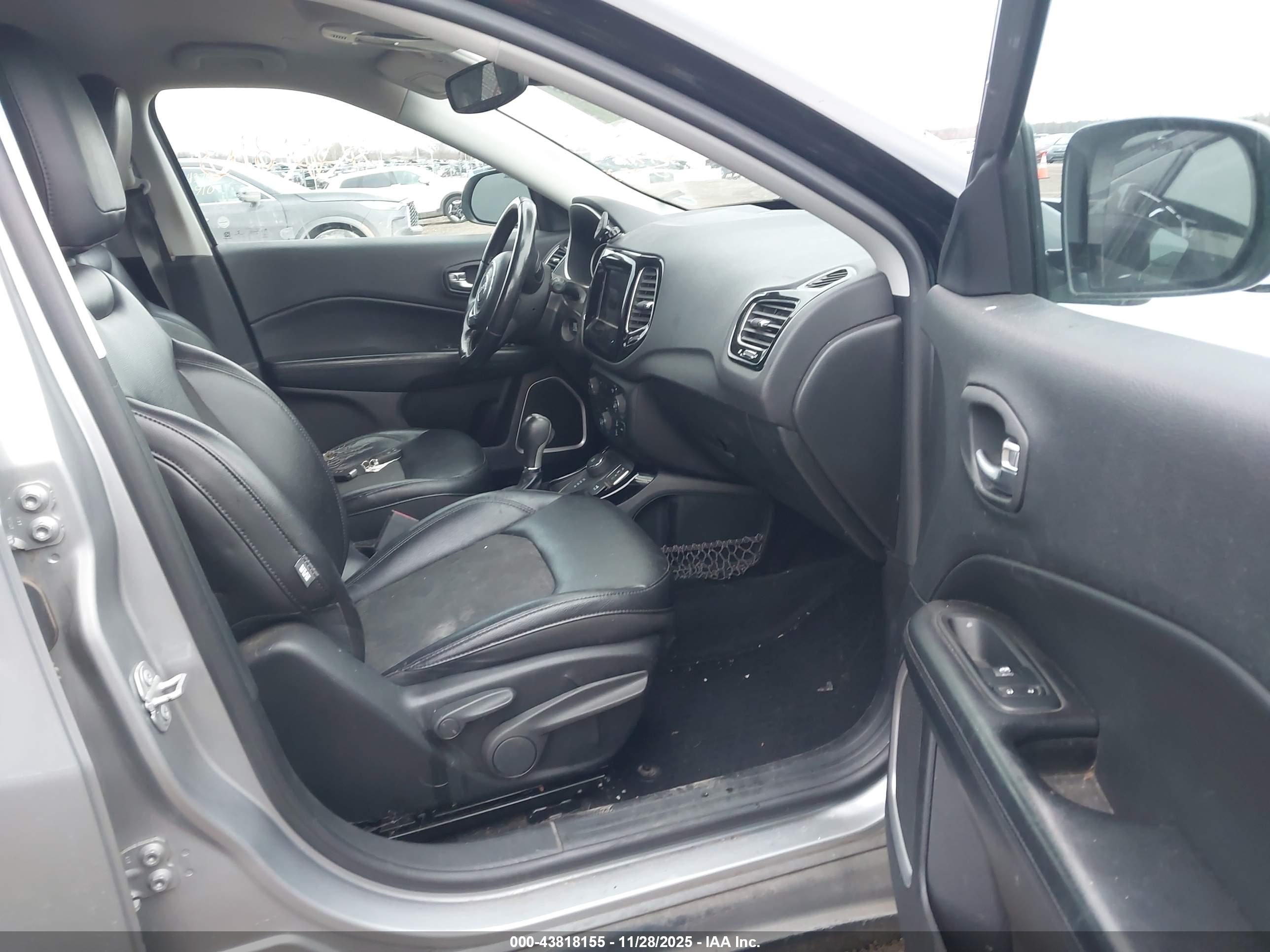 JEEP COMPASS image 5
