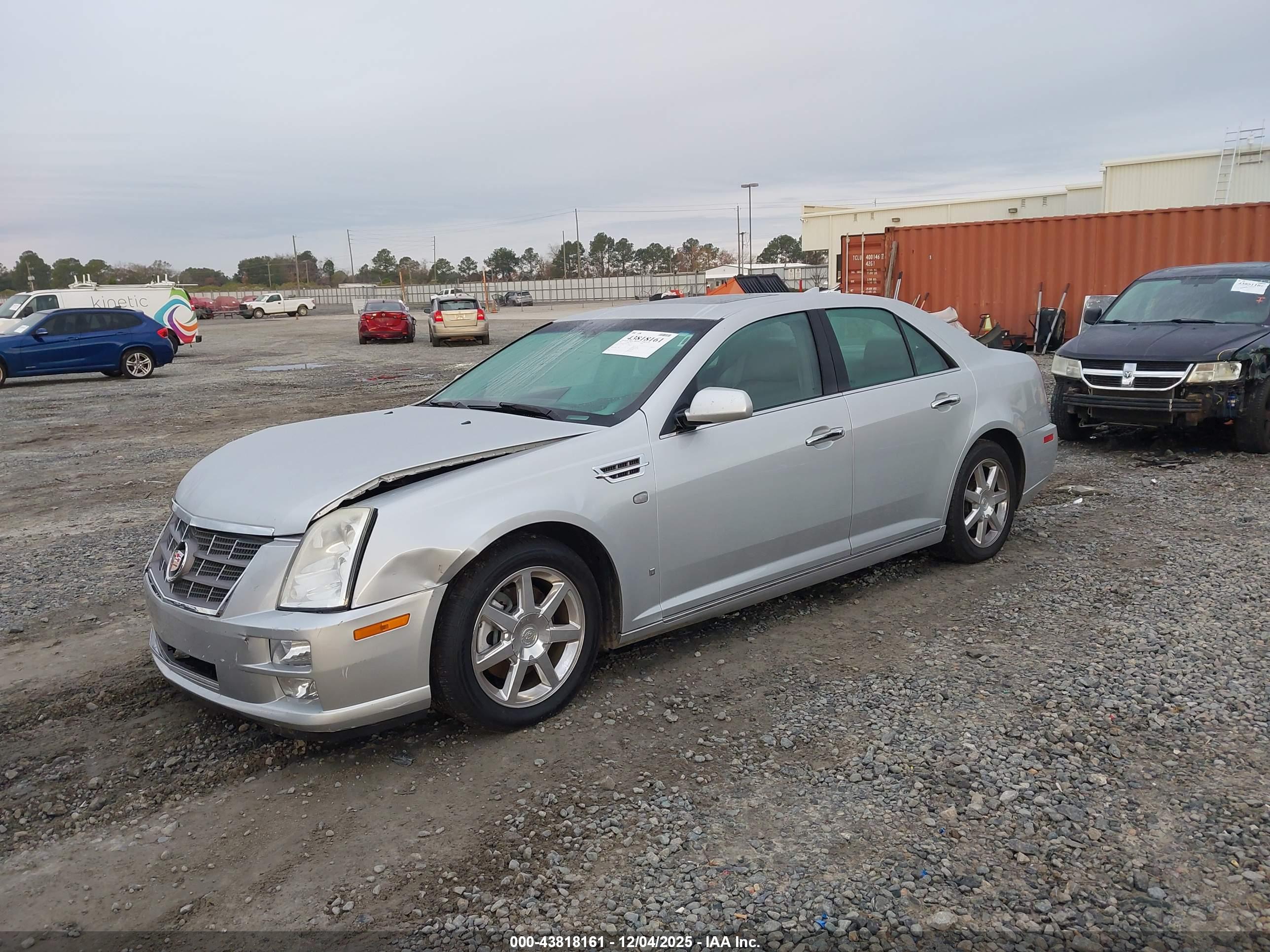CADILLAC STS image 2