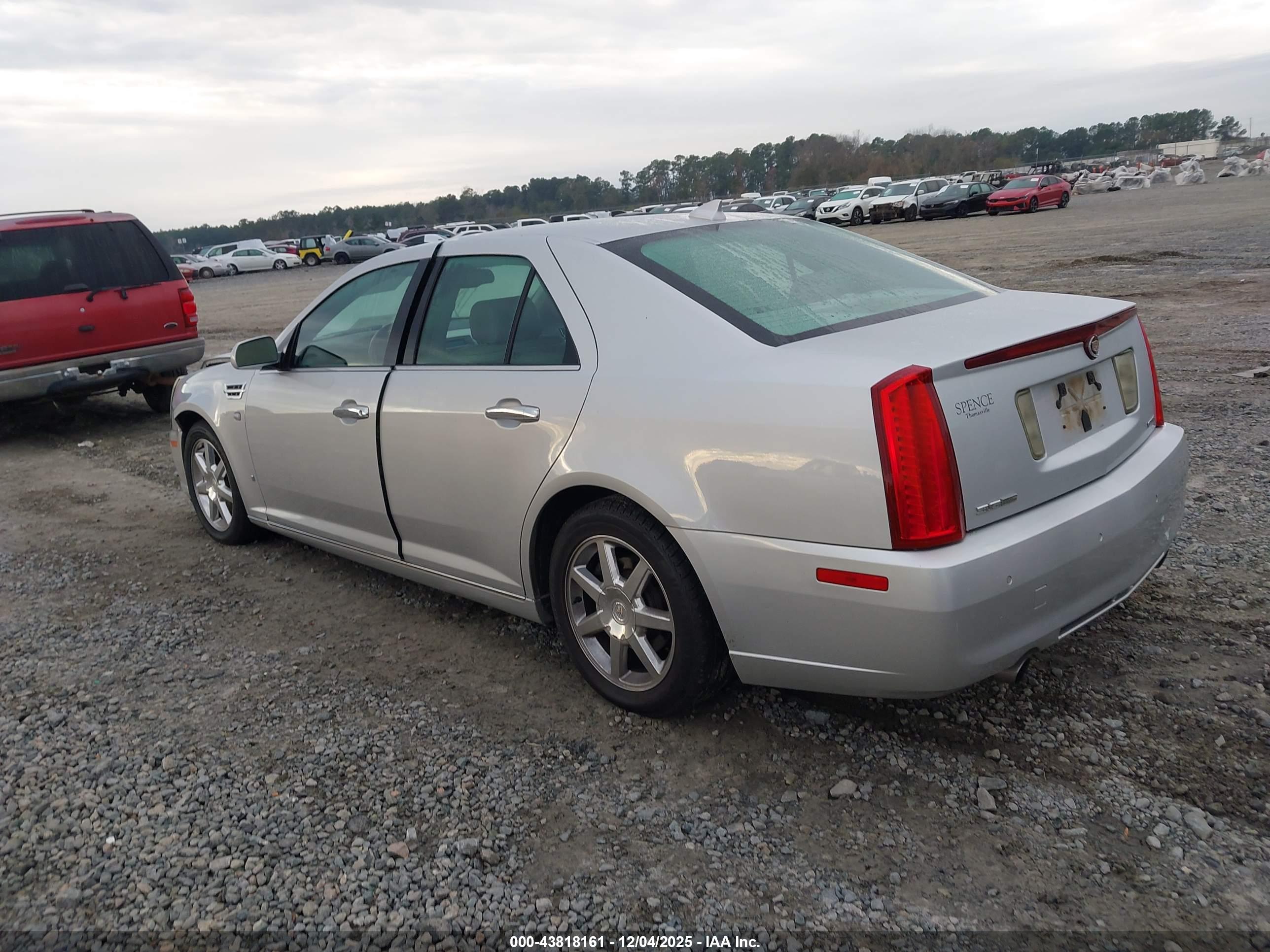 CADILLAC STS image 3