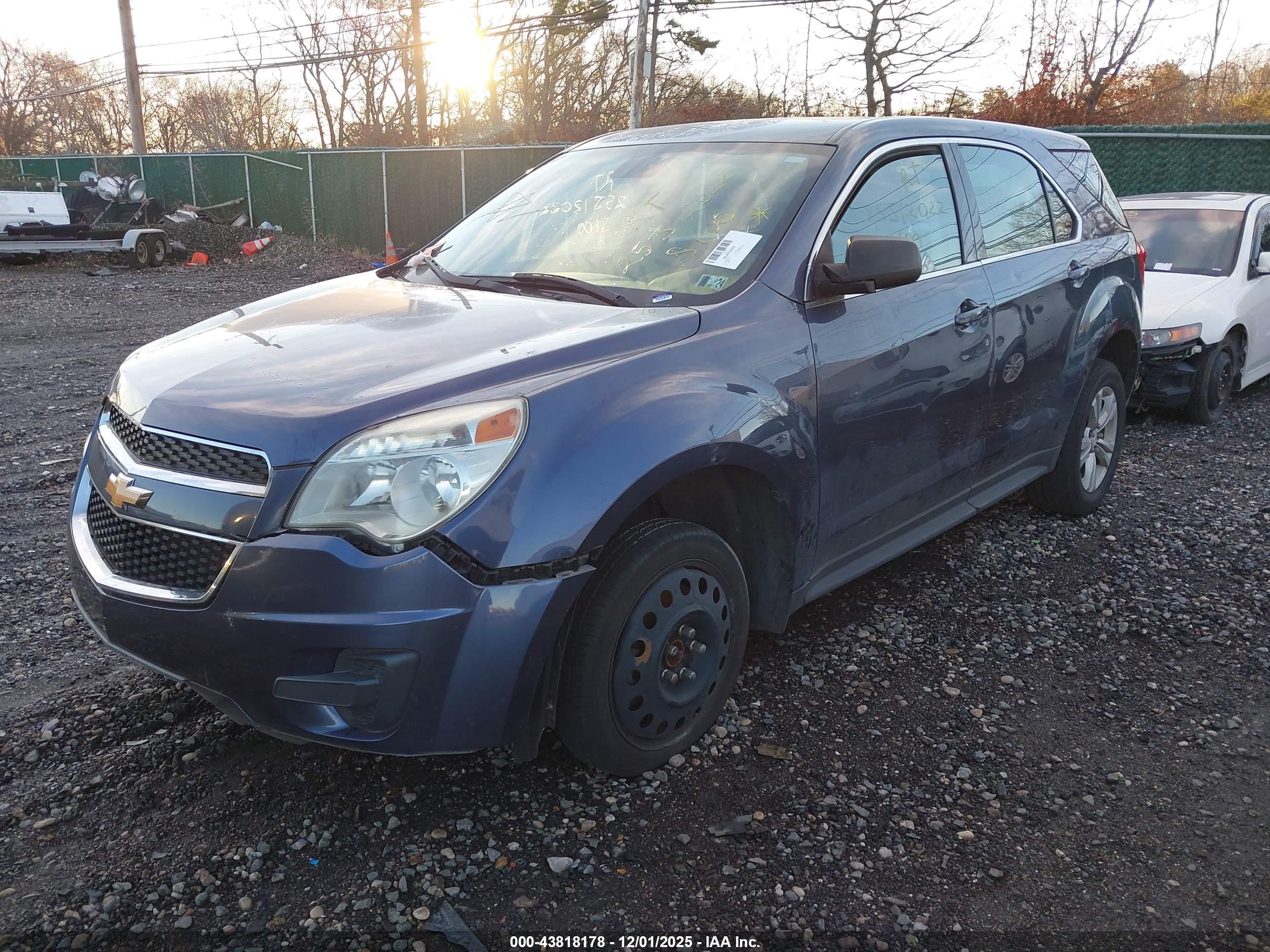 CHEVROLET EQUINOX image 2