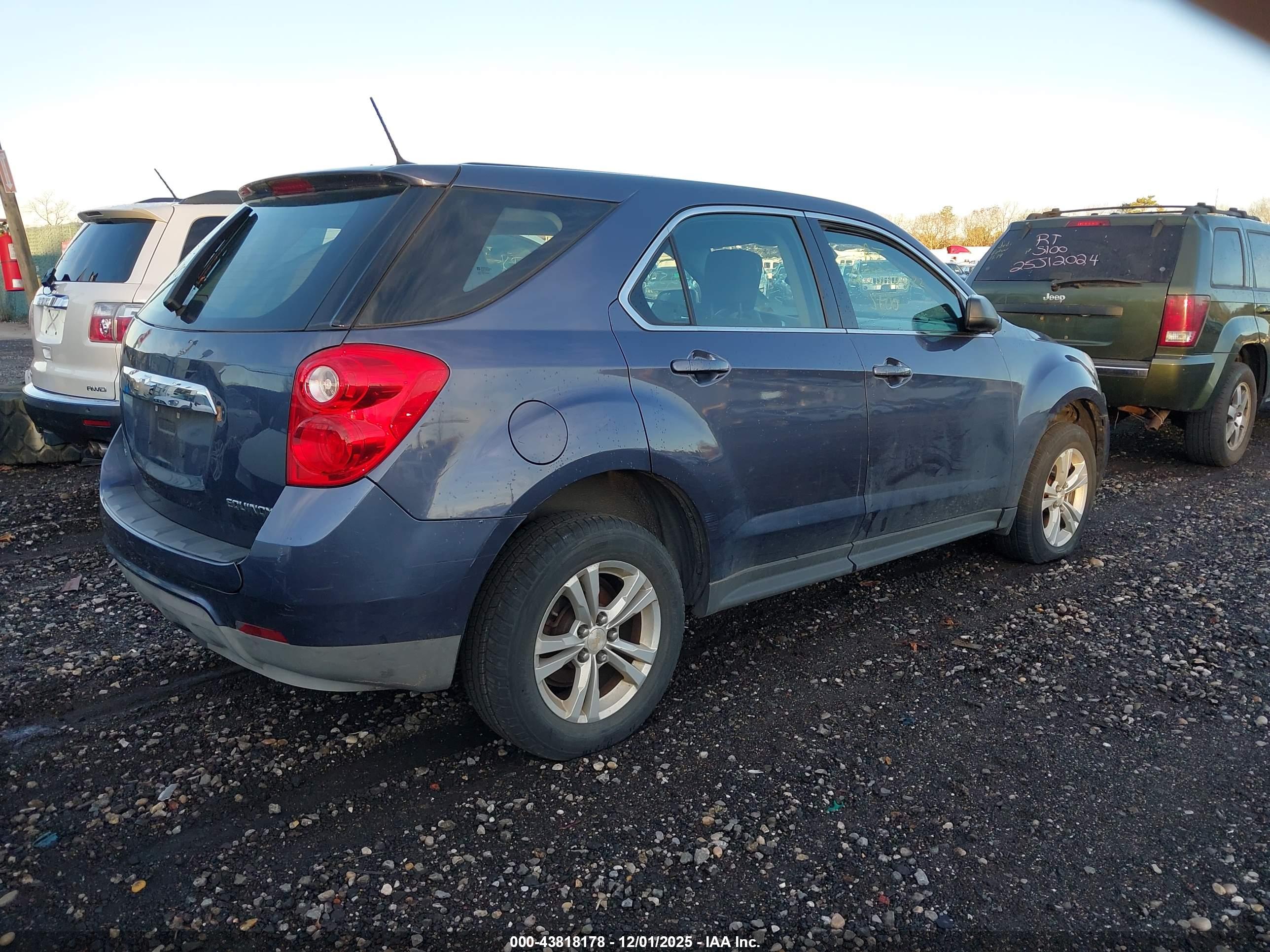 CHEVROLET EQUINOX image 4