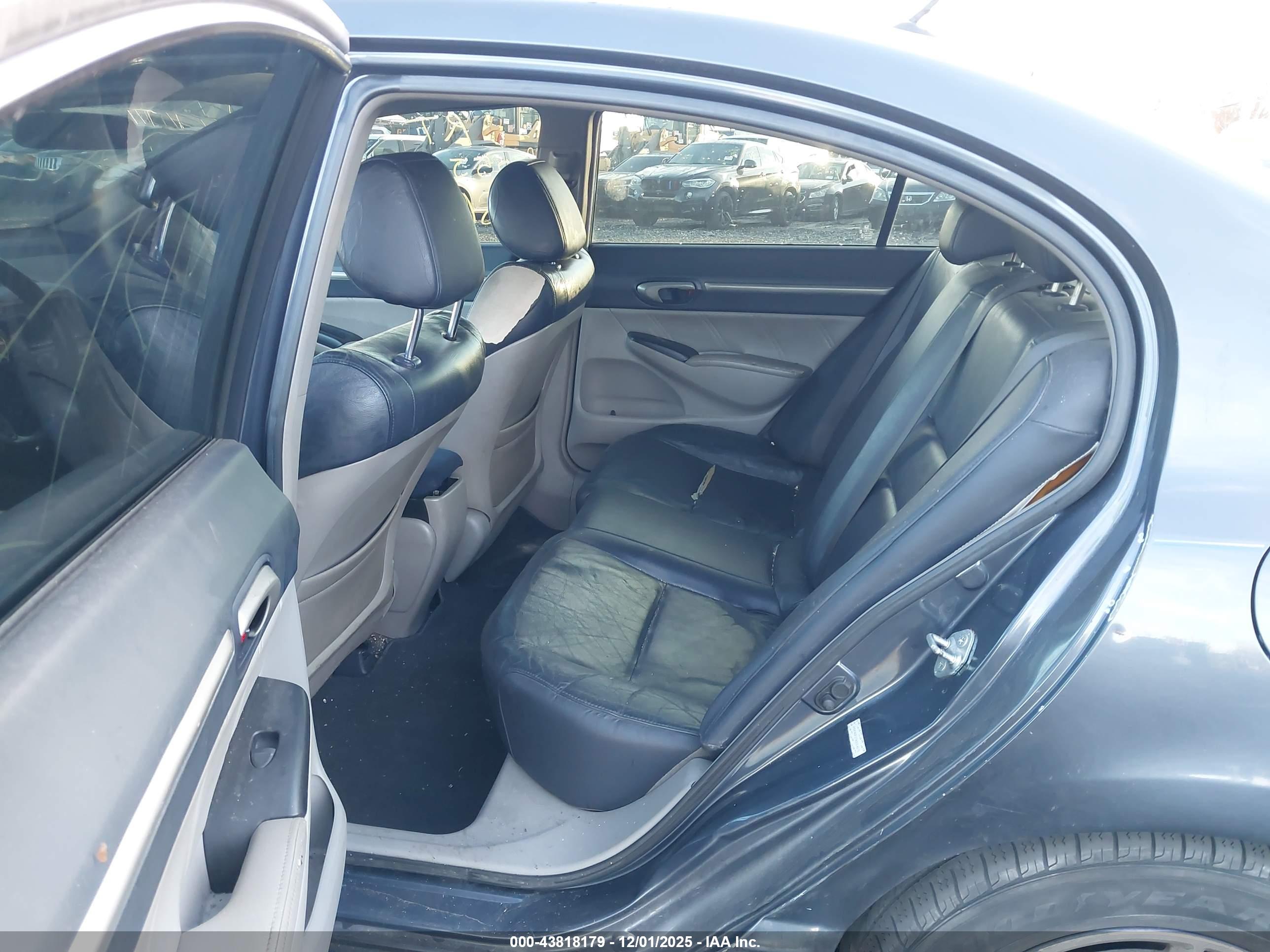 HONDA CIVIC image 8