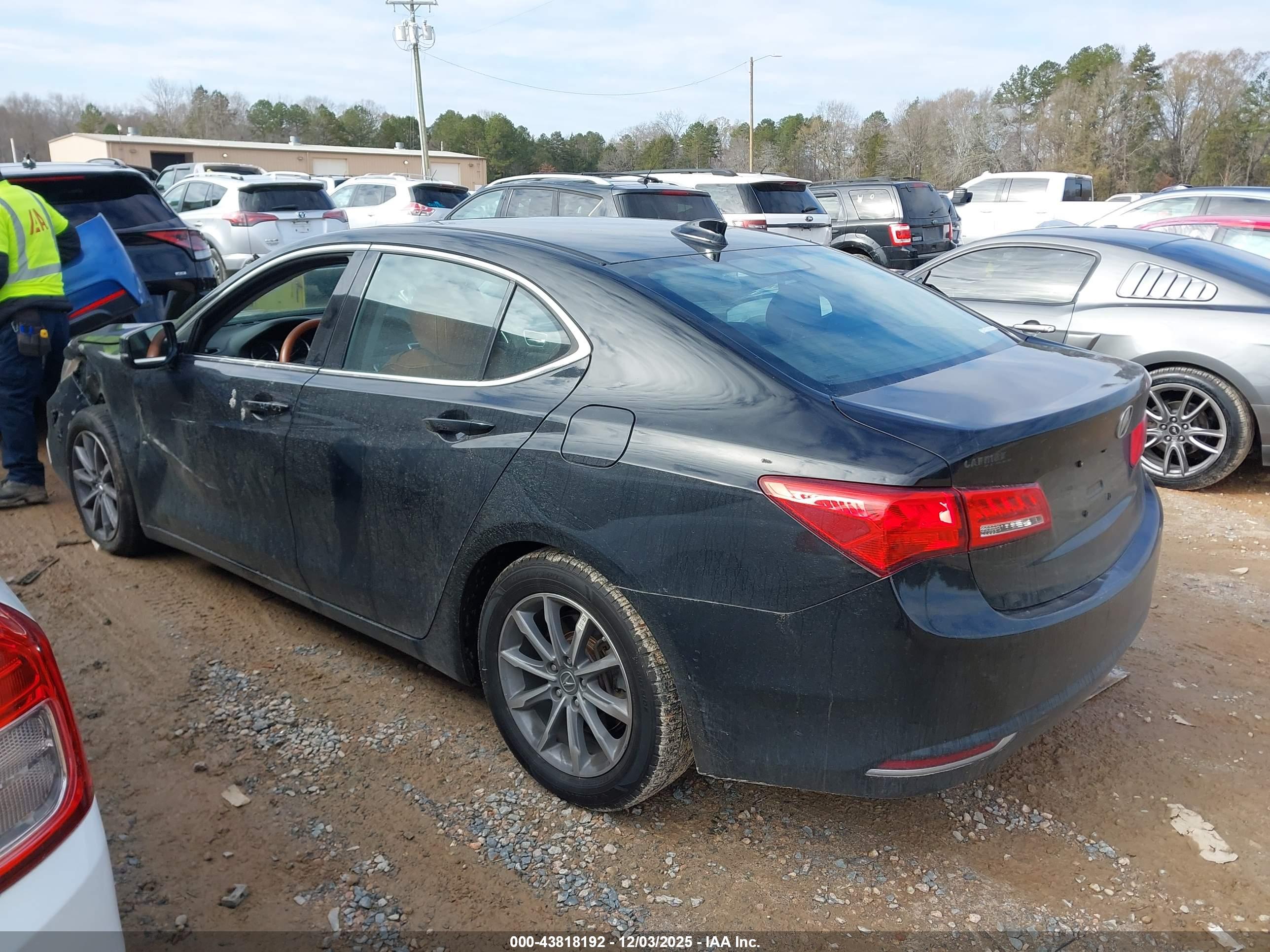 ACURA TLX image 3