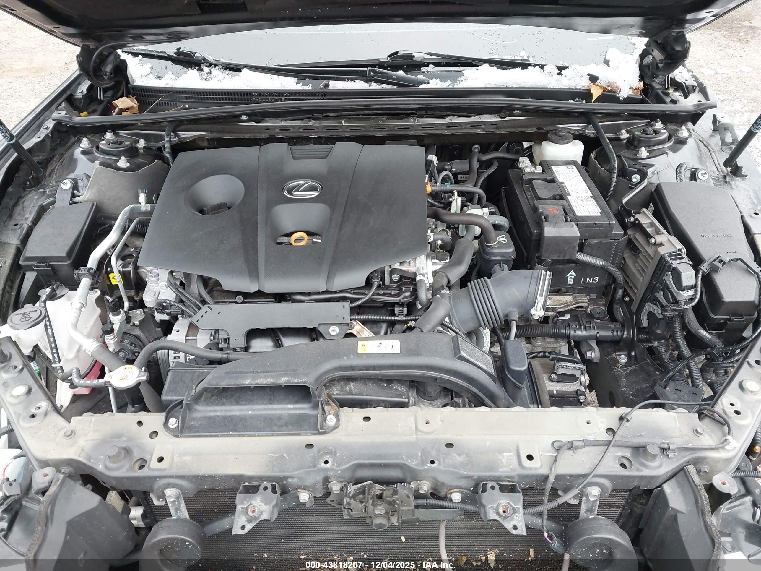 LEXUS ES image 10