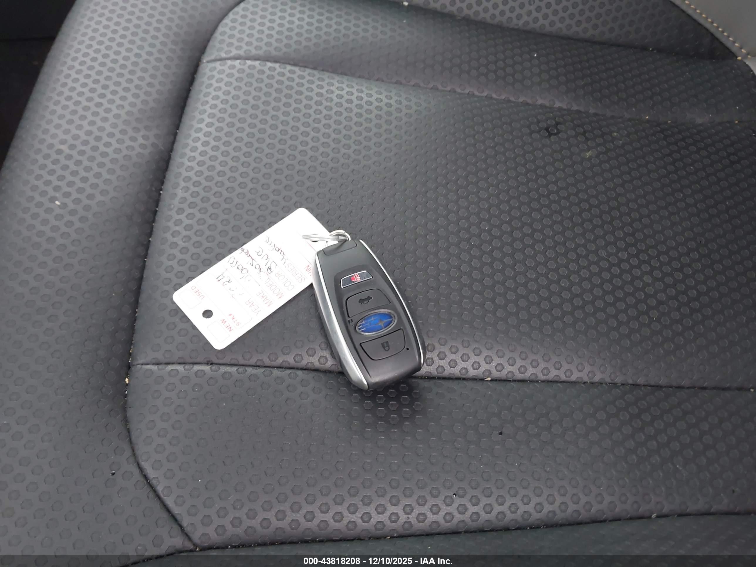 SUBARU CROSSTREK image 11