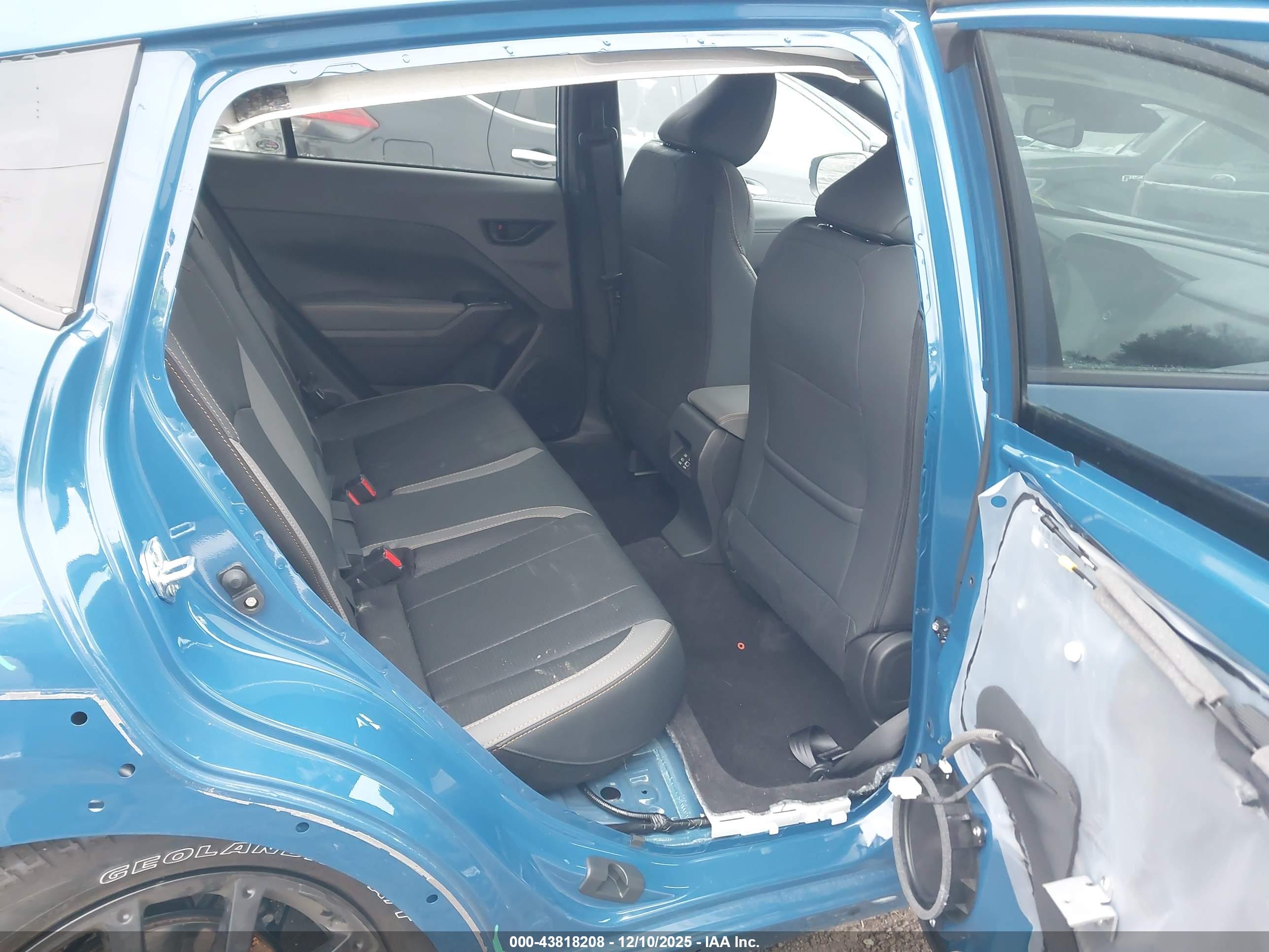 SUBARU CROSSTREK image 8