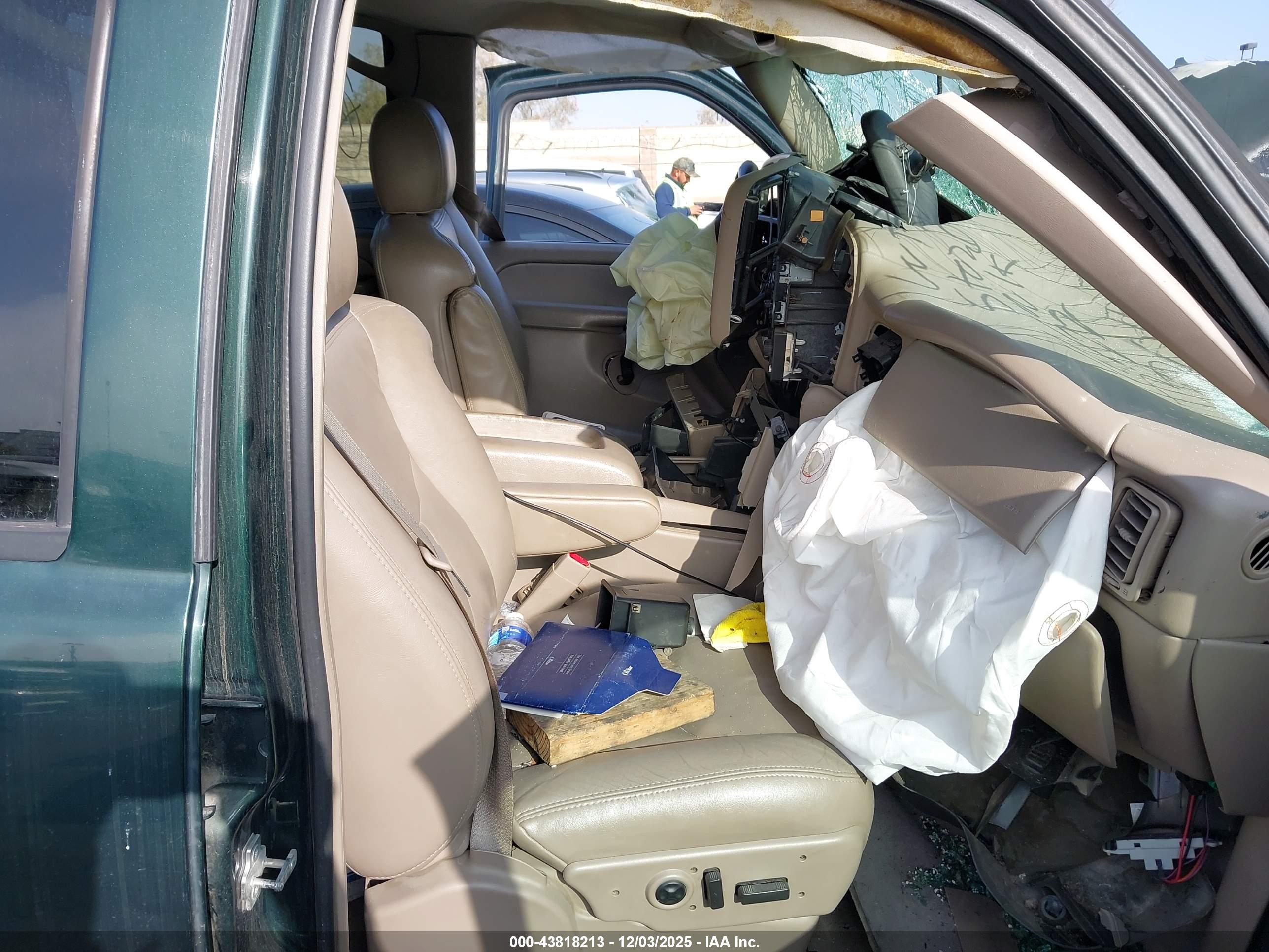 CHEVROLET SILVERADO image 5